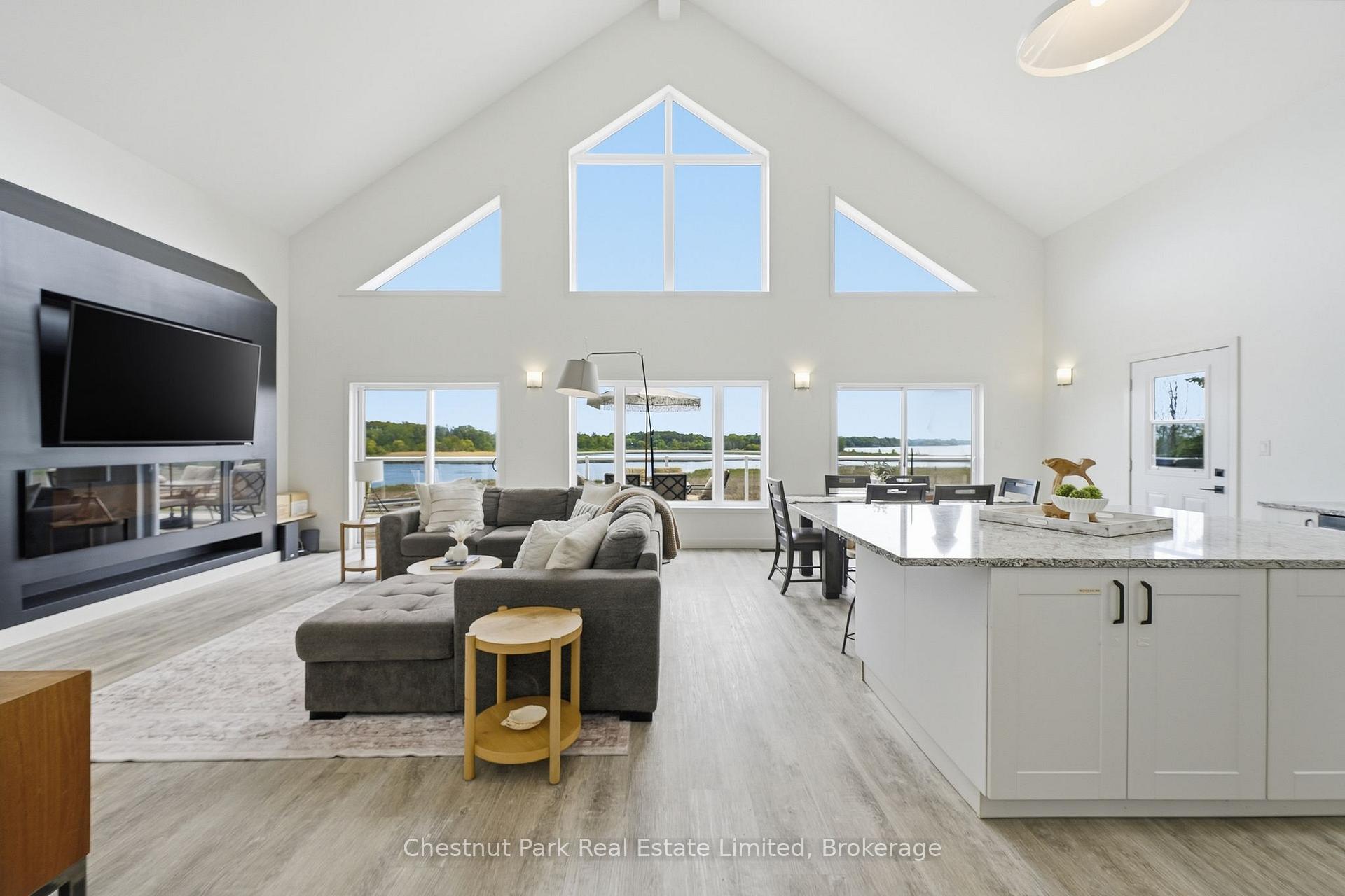 4 Bedroom Single Family Home/House's Image 4