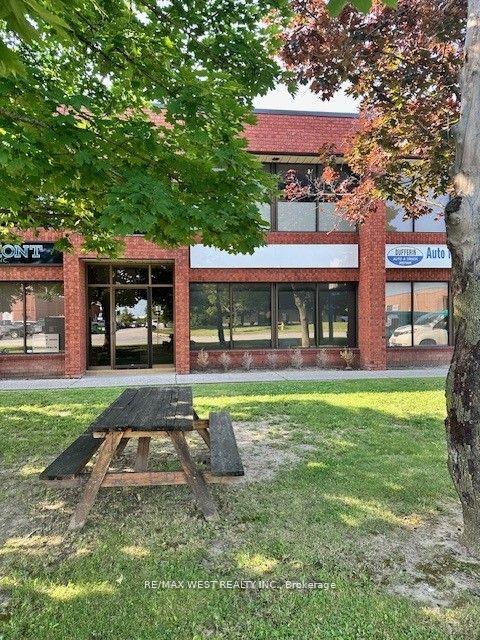 4B - 210 Drumlin Circle Vaughan Ontario Canada Lease commercial Ruby Malik HomeLife/Miracle Realty Ltd., Brokerage*