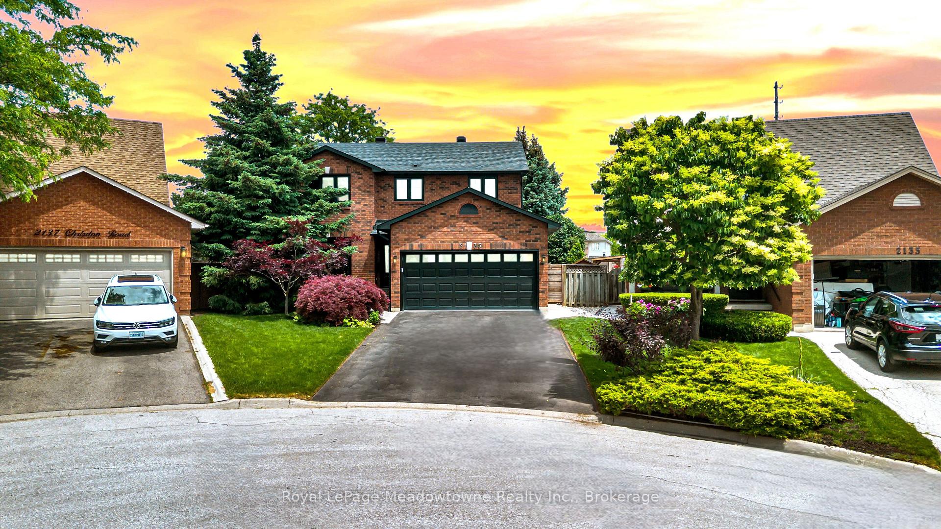 2135 Chrisdon Road Burlington Ontario Canada Sale residential Next Stage Realty Right at Home Realty, Brokerage*