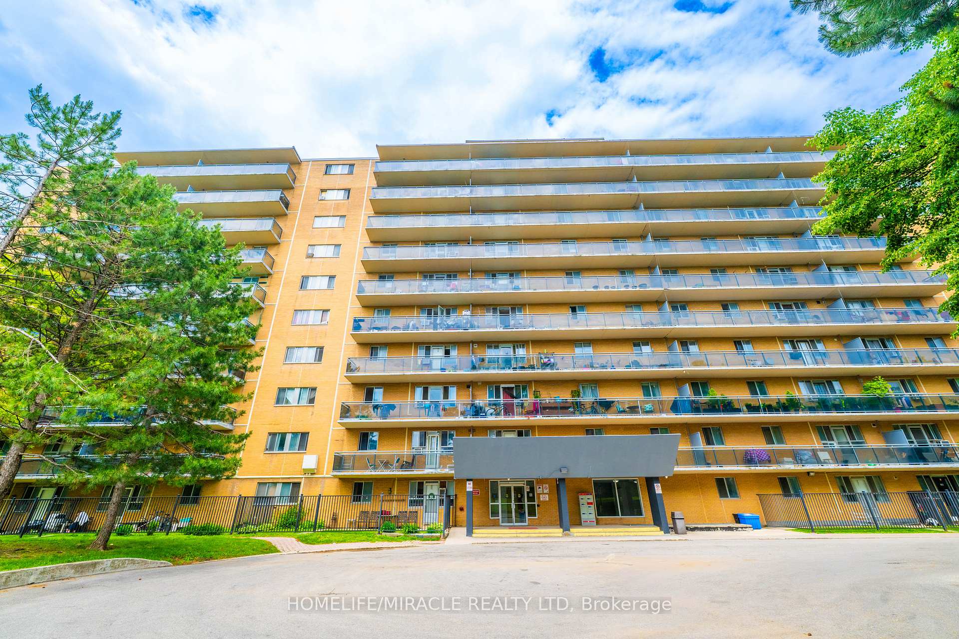707 - 100 Dundalk Drive Toronto Ontario Canada Sale residential   HomeLife/Miracle Realty Ltd., Brokerage*