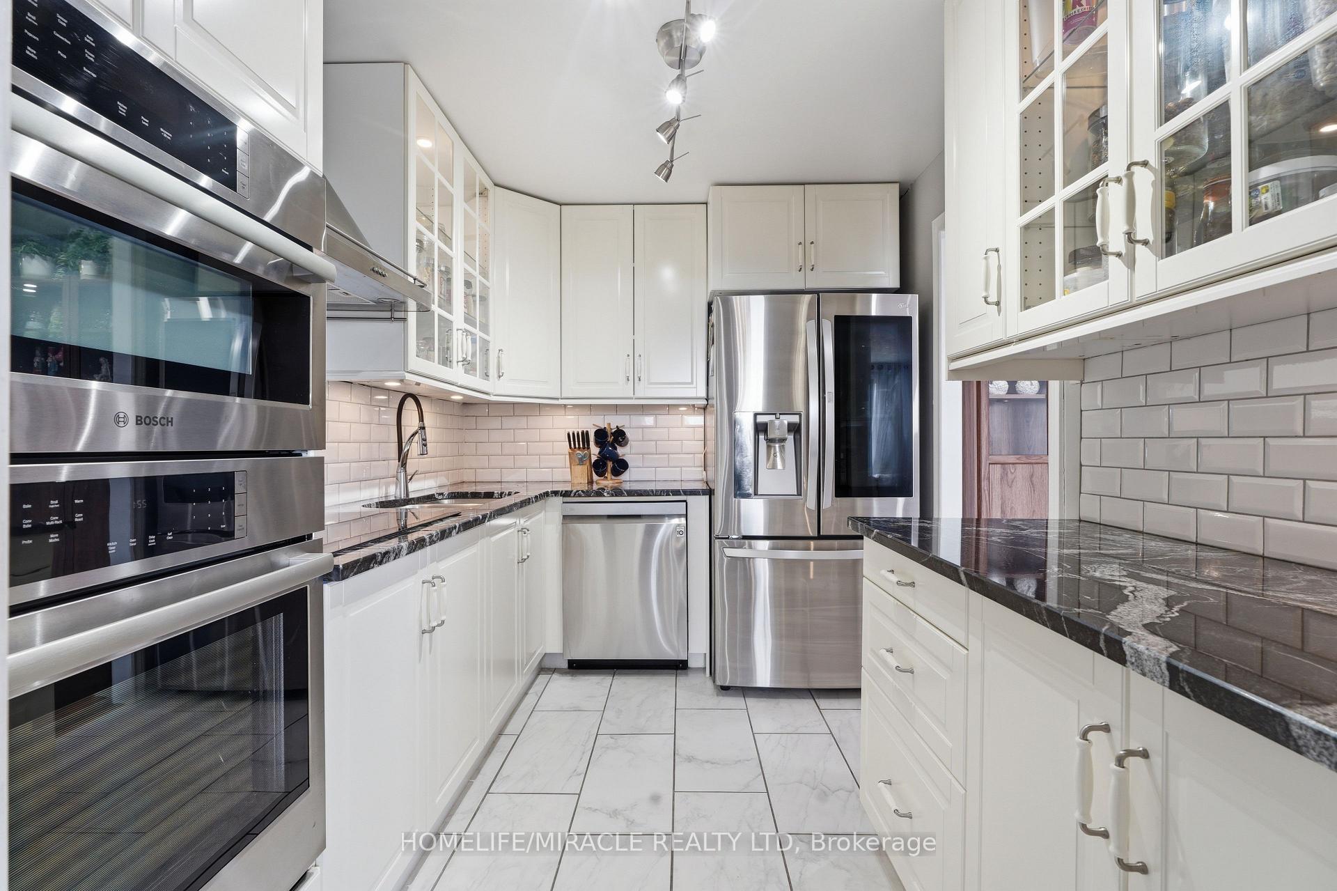 809 - 1100 Courtland Avenue E Kitchener Ontario Canada Sale residential   HomeLife/Miracle Realty Ltd., Brokerage*