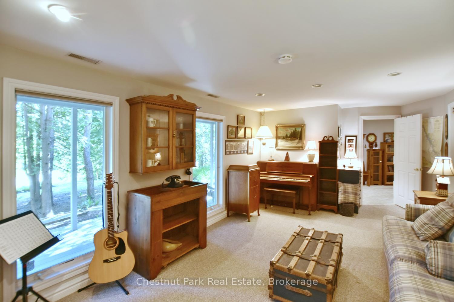 4 Bedroom Single Family Home/House's Image 17