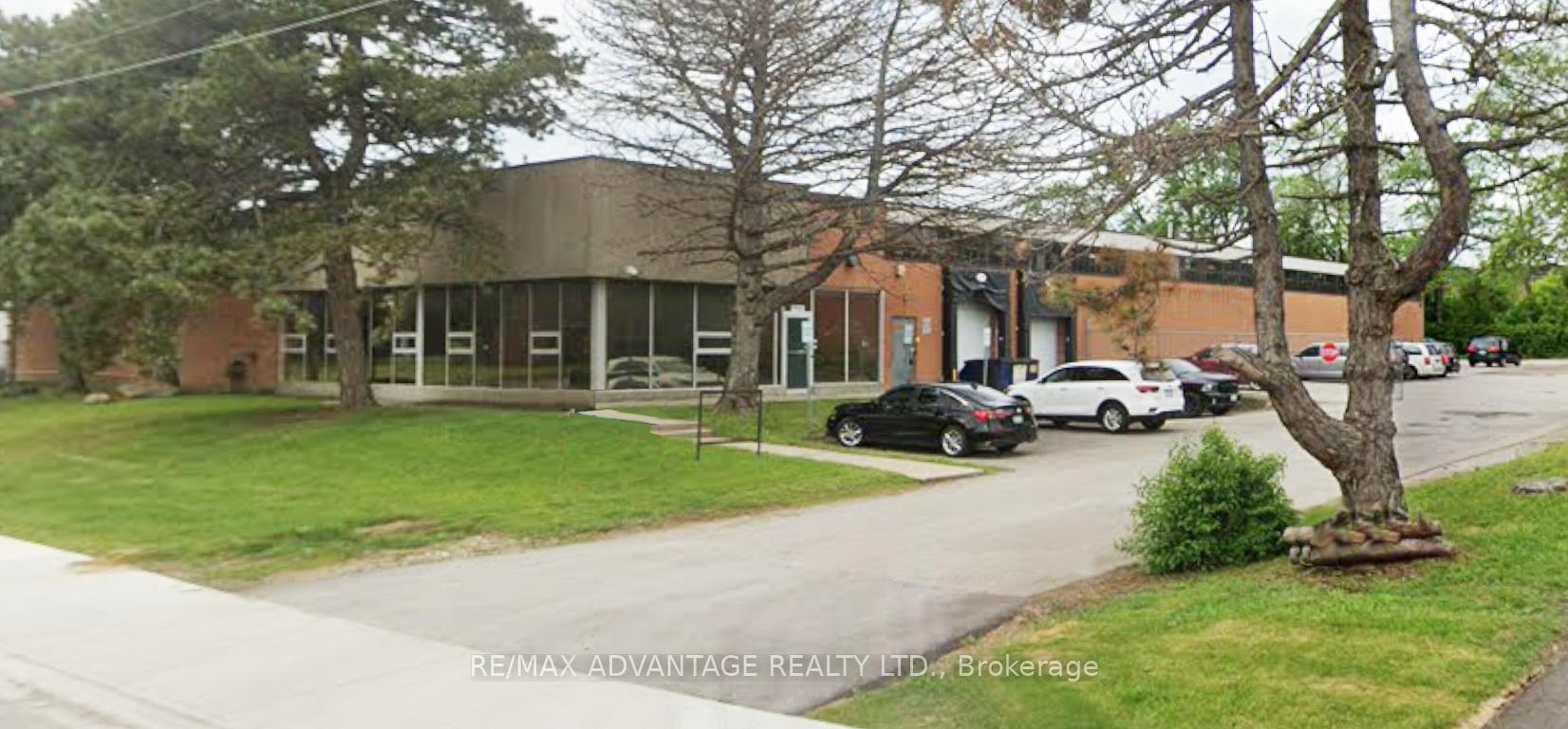 56 Torlake Crescent Toronto Ontario Canada Lease commercial NAWEL  SETH TRAIL BLAZERS REALTY Brokerage 