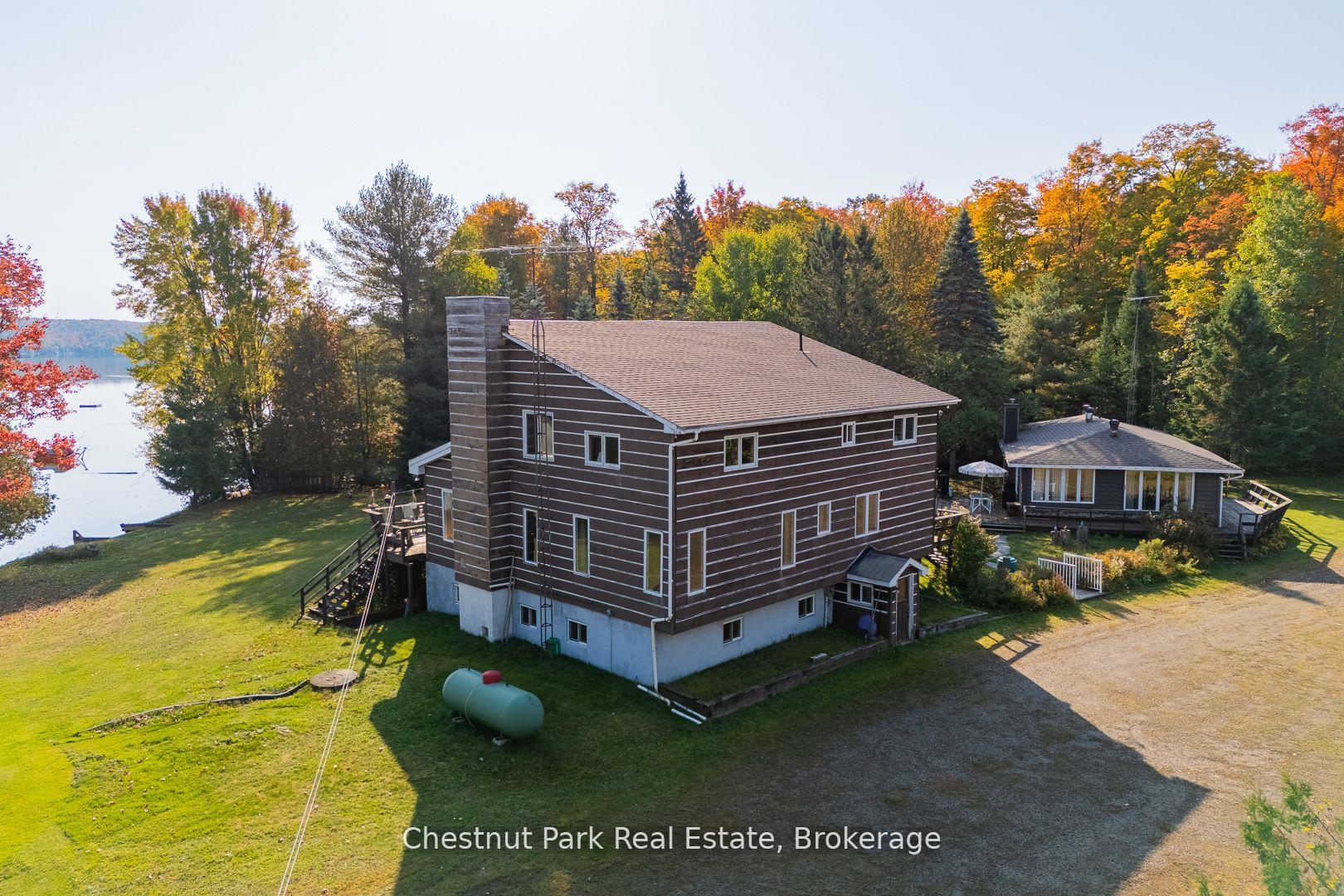 7 Bedroom Single Family Home/House's Image 29