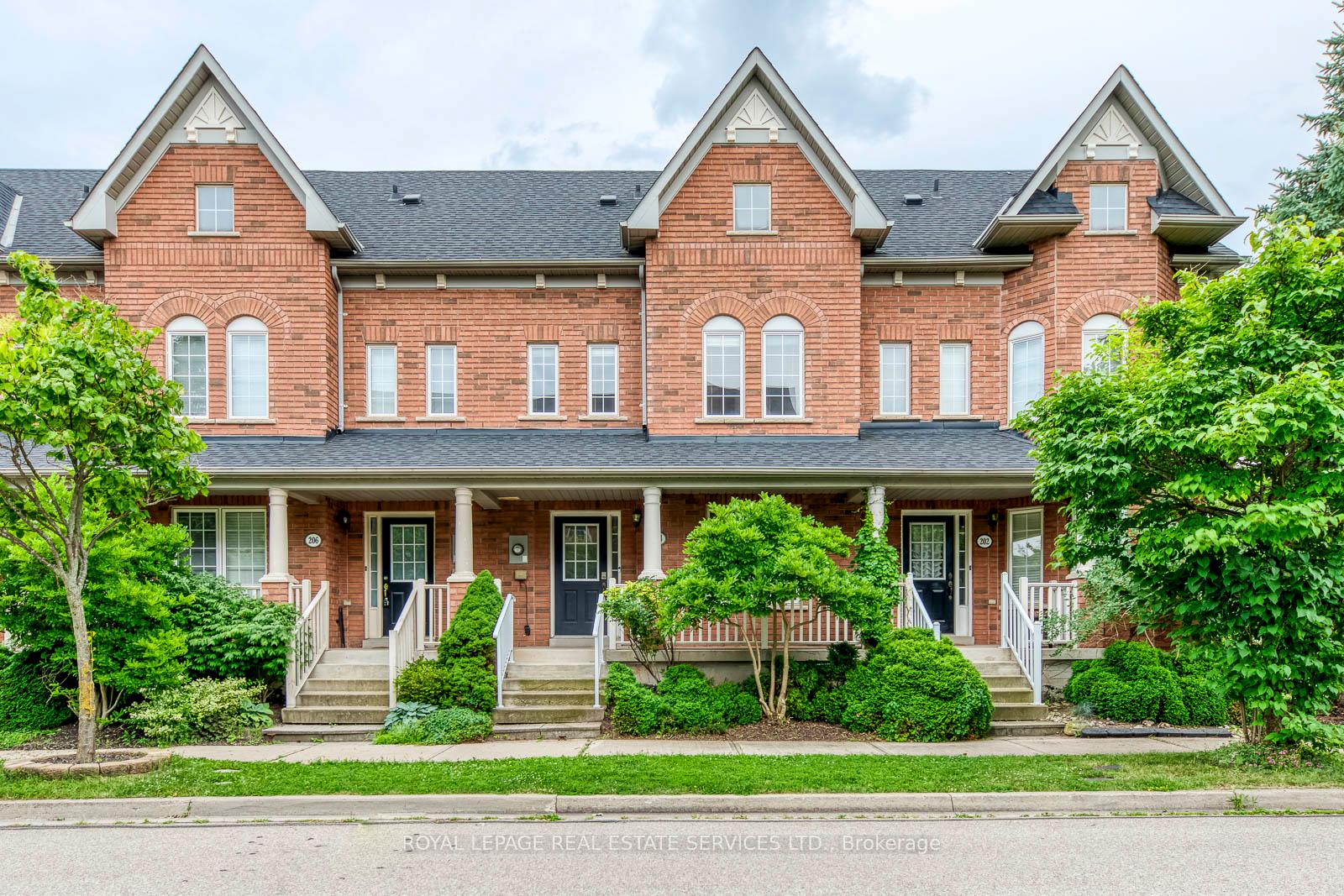 204 Roxton Road Oakville Ontario Canada Rent residential Anthony Turco Royal LePage Real Estate Services Ltd., Brokerage