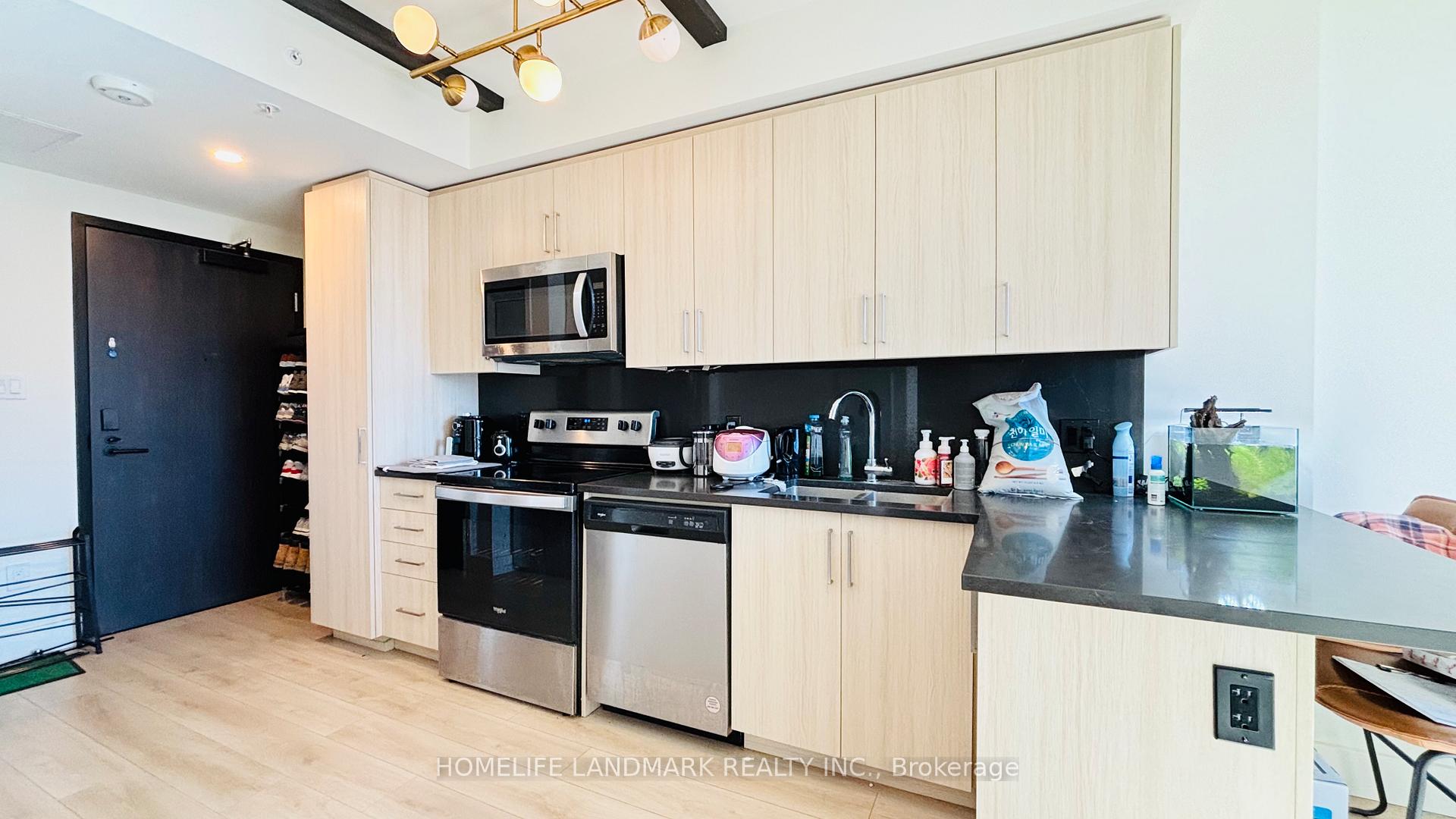 1536 - 145 Columbia Street W Waterloo Ontario Canada Sale residential Michael  Mao HomeLife Landmark Realty Inc., Brokerage