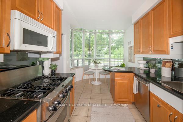 117 - 9 Boardwalk Drive Toronto Ontario Canada Sale residential   Bruce Murray - Real Estate Homeward, Brokerage