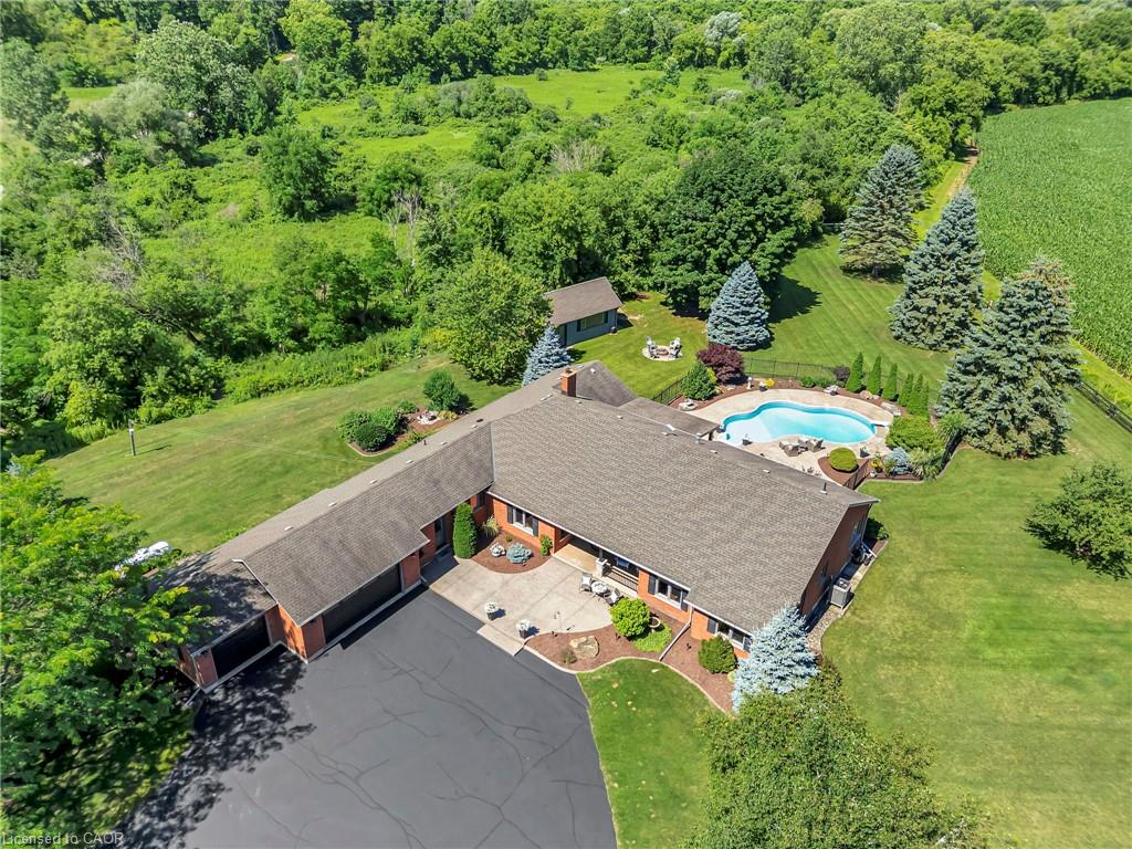 999 Governors Road W Paris Ontario Canada Sale residential Harry Kaler HomeLife Silvercity Realty Inc., Brokerage*