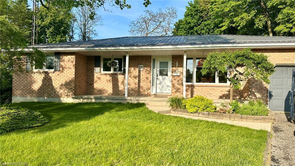10 Baltic Circle Waterford Ontario Canada Sale residential Trevor Barr Royal LePage Trius Realty Brokerage*
