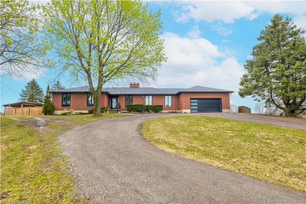 282 German School Road Paris Ontario Canada Sale residential Harry Kaler HomeLife Silvercity Realty Inc., Brokerage*