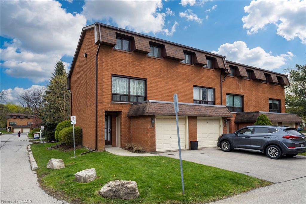 L4 - 444 Stone Church Road W Hamilton Ontario Canada Sale residential Maggie Abril Nashdom Realty Brokerage Inc. 