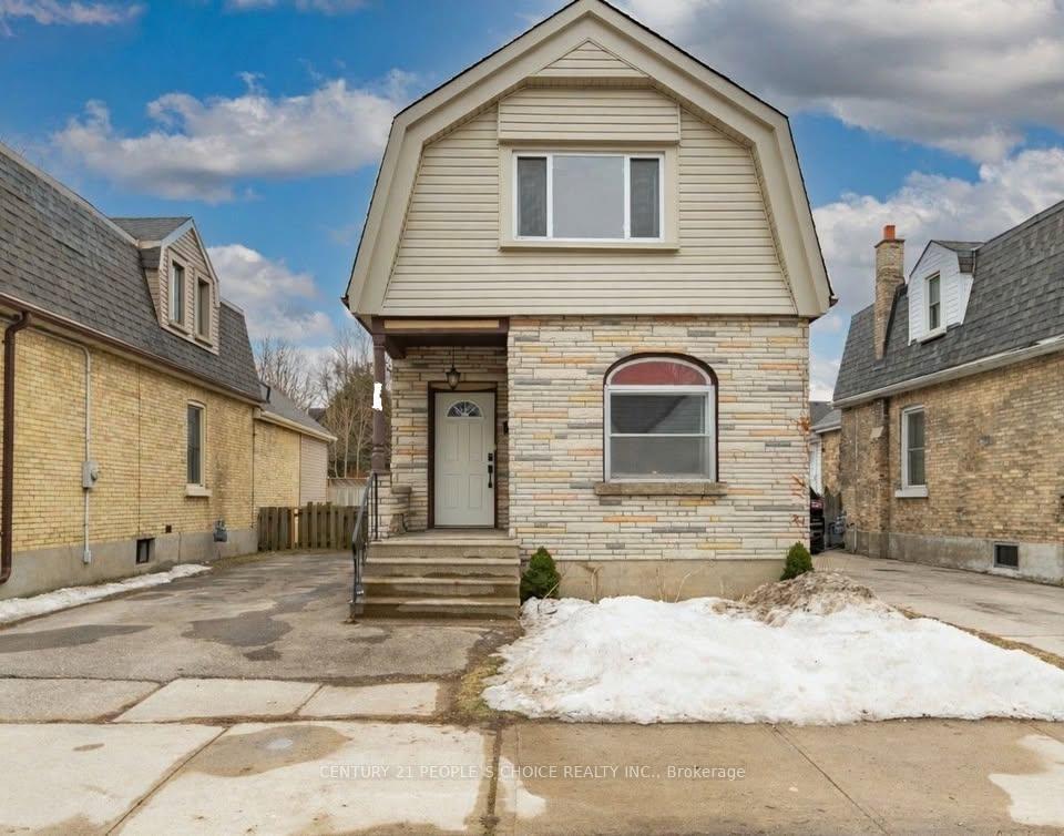 28 Mount Pleasant Avenue London North Ontario Canada Rent residential Prasad Ari Century 21 Peoples Choice Realty Inc., Brokerage *