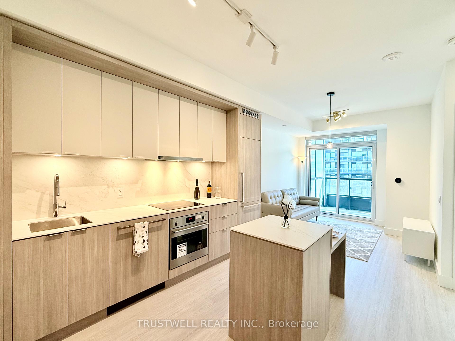 503 - 6 Greenbriar Road Toronto Ontario Canada Sale residential   TRUSTWELL REALTY INC. Brokerage
