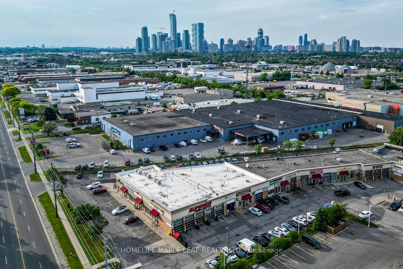 777 Dundas Street W Mississauga Ontario Canada Sale commercial JASPAL RAI HomeLife Maple Leaf Realty Ltd., Brokerage *