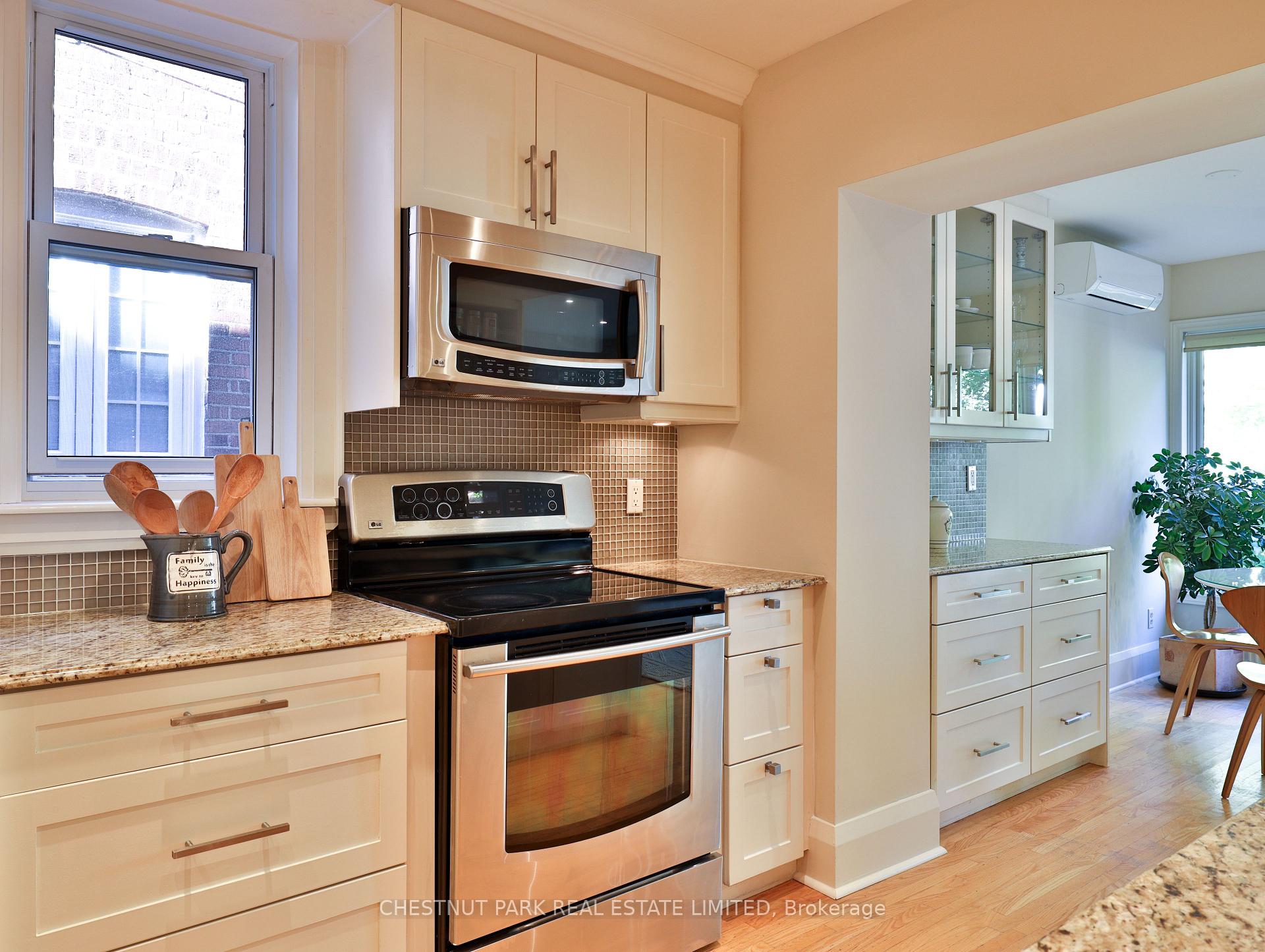 4 Bedroom Single Family Home/House's Image 13