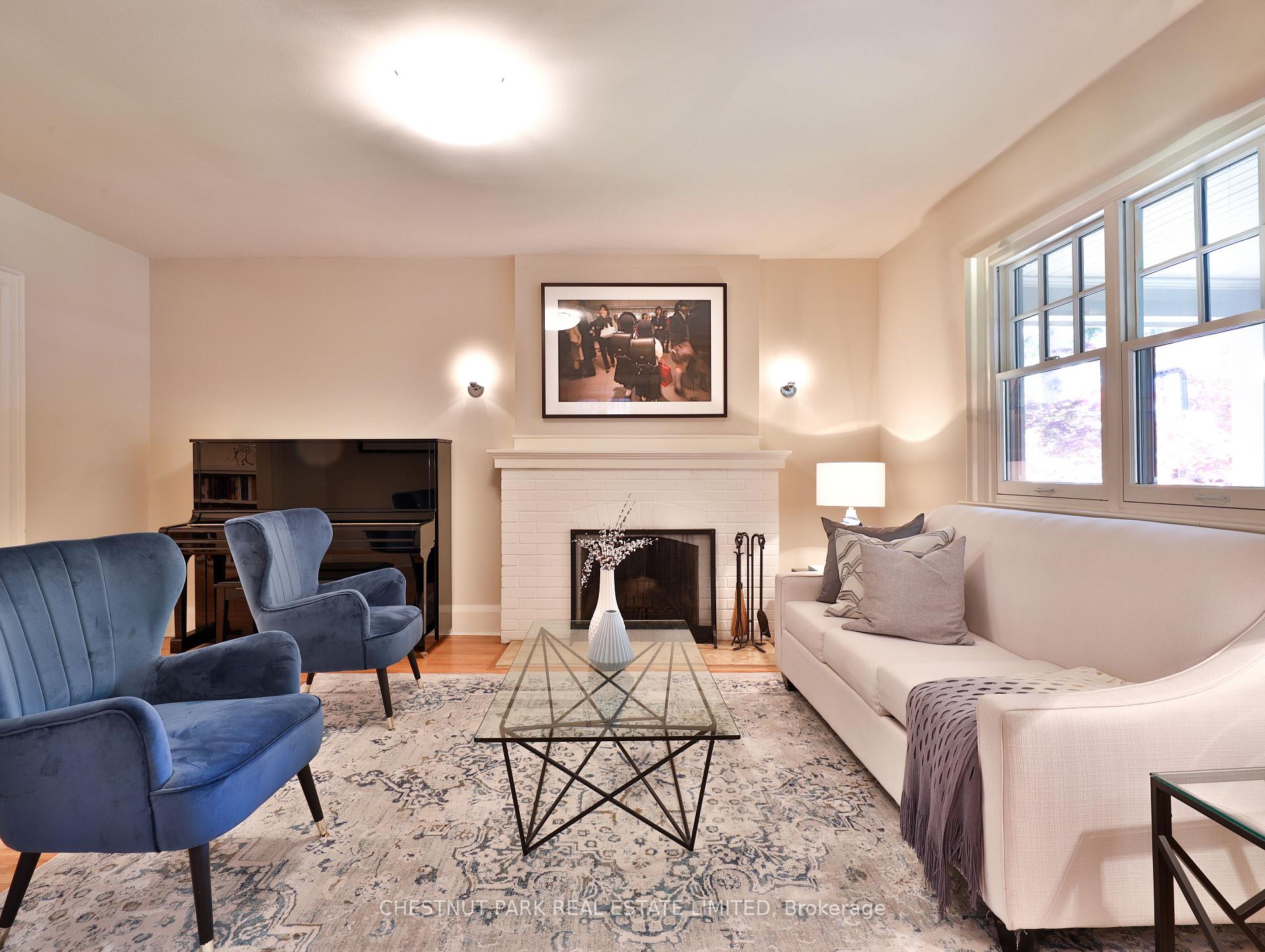 4 Bedroom Single Family Home/House's Image 3