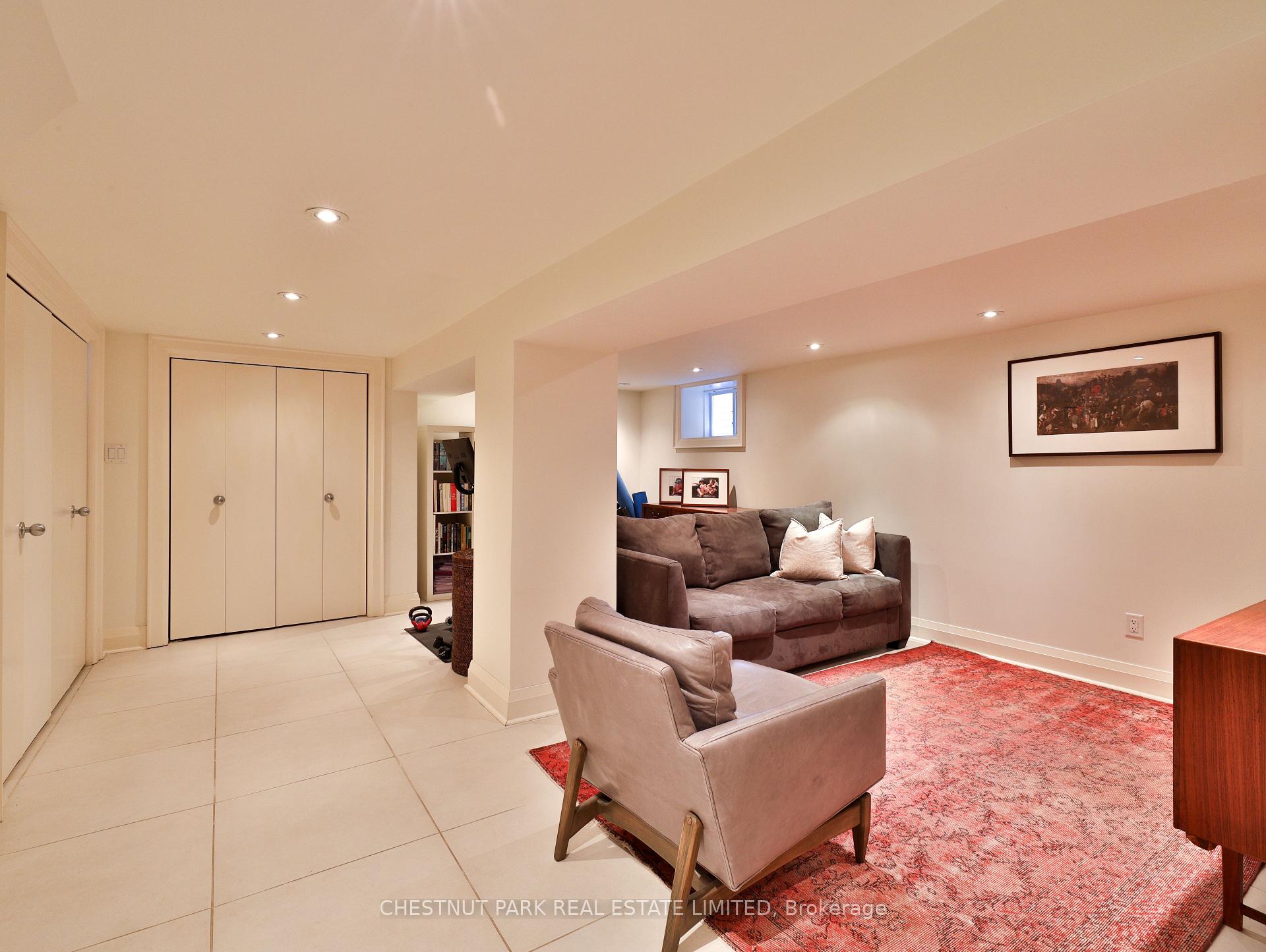 4 Bedroom Single Family Home/House's Image 31