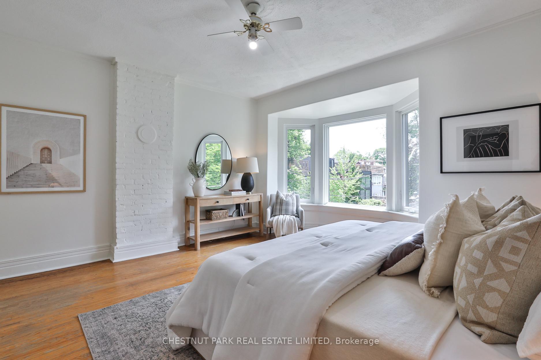 5 Bedroom Single Family Home/House's Image 14