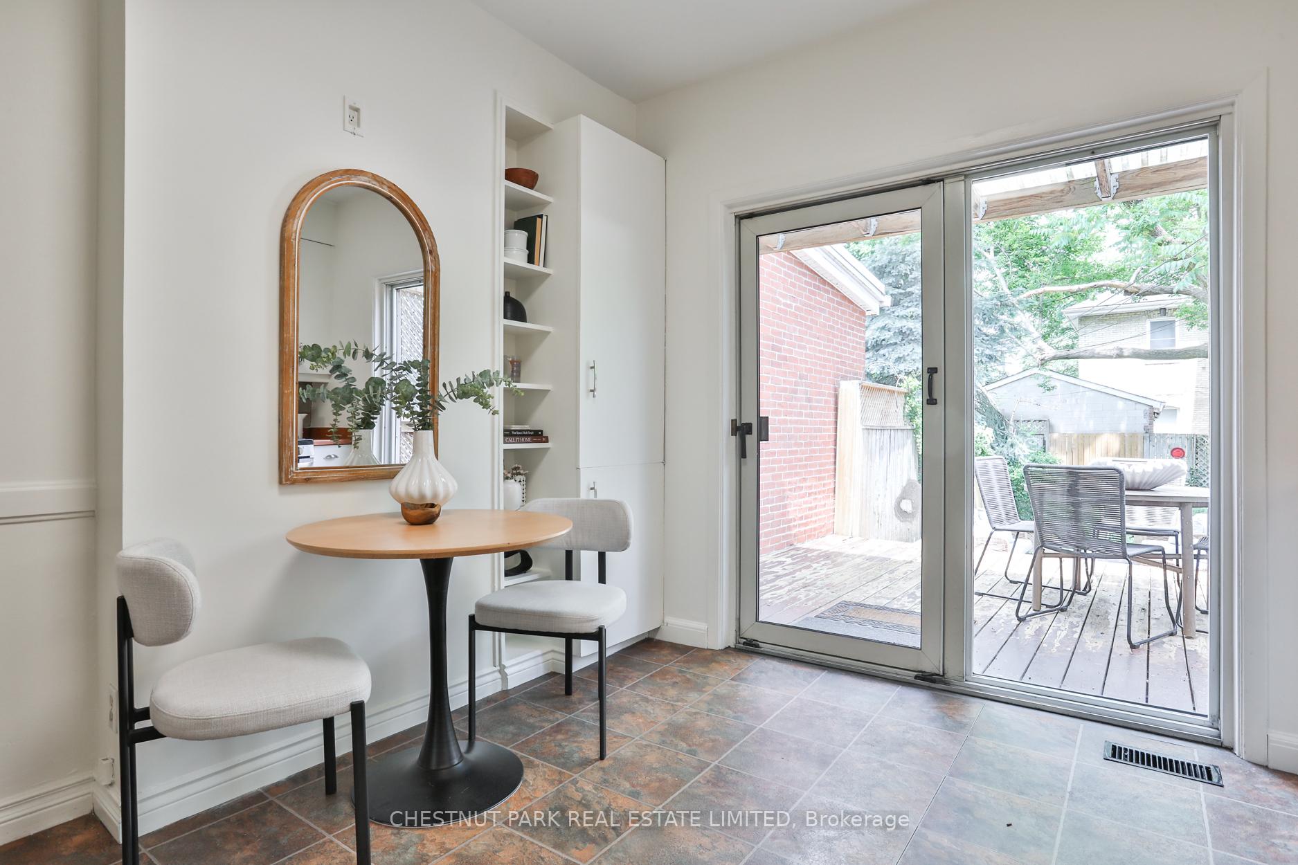 5 Bedroom Single Family Home/House's Image 10