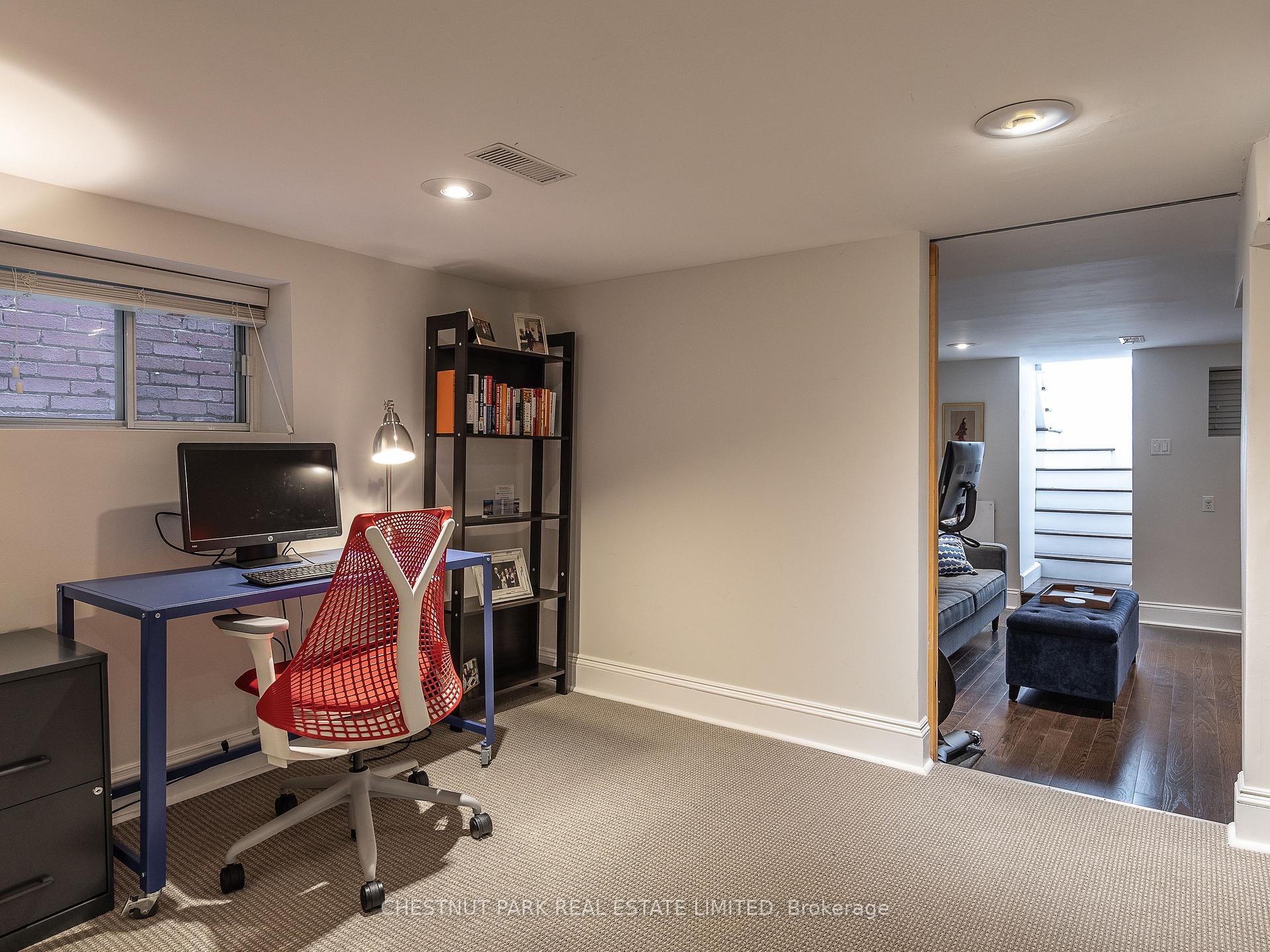 4 Bedroom Single Family Home/House's Image 27