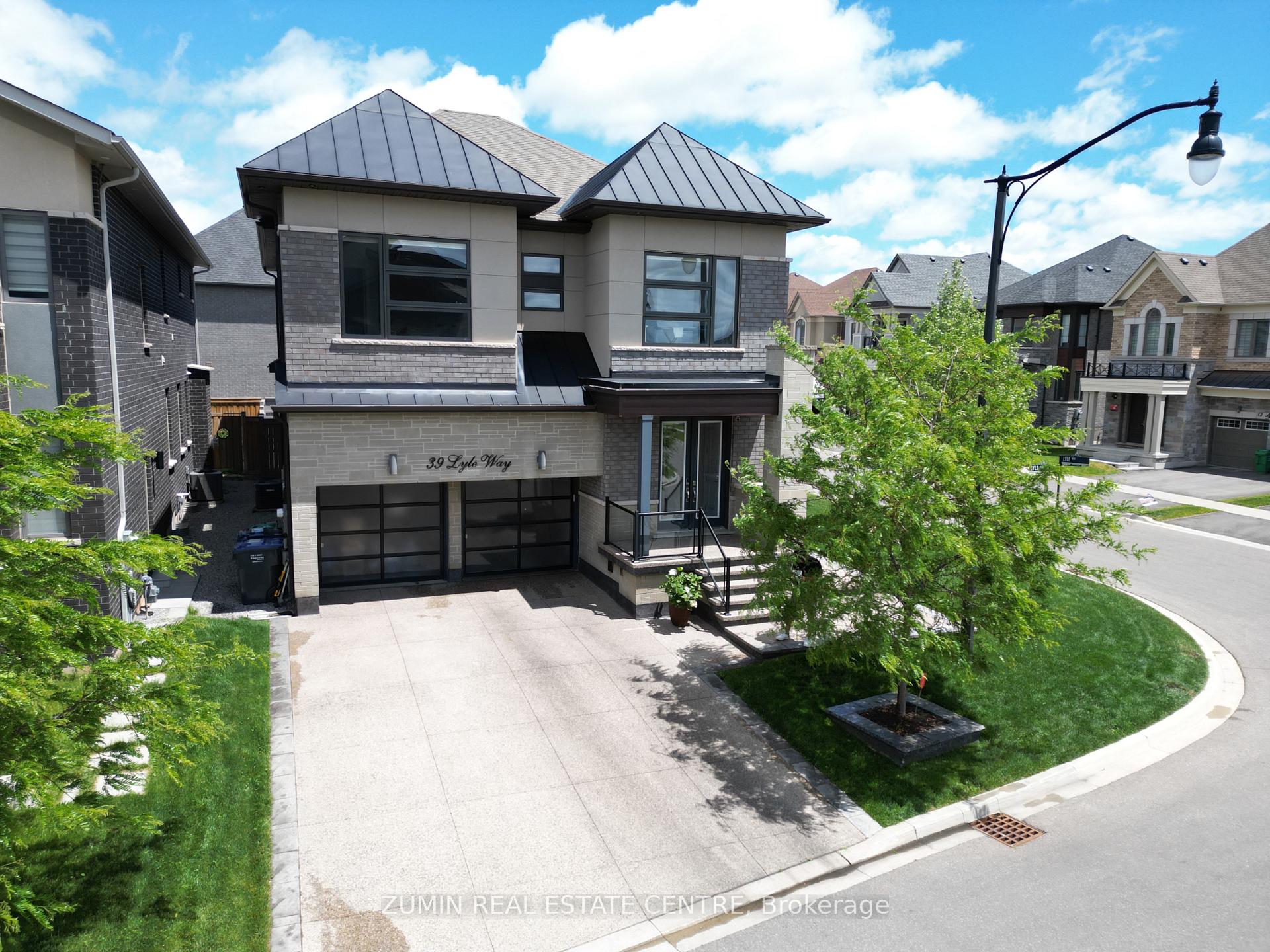 39 Lyle Way Brampton Ontario Canada Sale residential Henry Smith Incom Sample Office