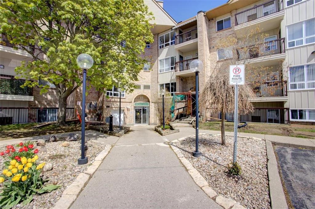 108 - 15 Hofstetter Avenue Kitchener Ontario Canada Sale residential Jamie Kubassek RE/MAX Twin City Realty Inc., Brokerage*