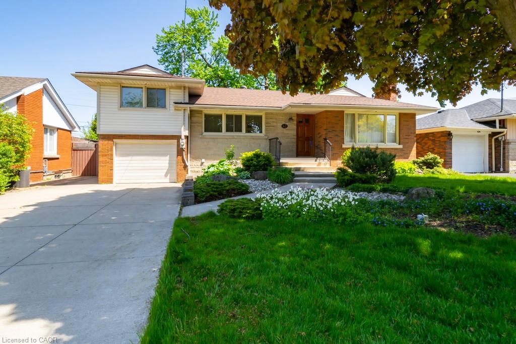 Upper - 47 Westminster Avenue Hamilton Ontario Canada Rent residential Akash  Gupta Century 21 Heritage Group Ltd. Brokerage*