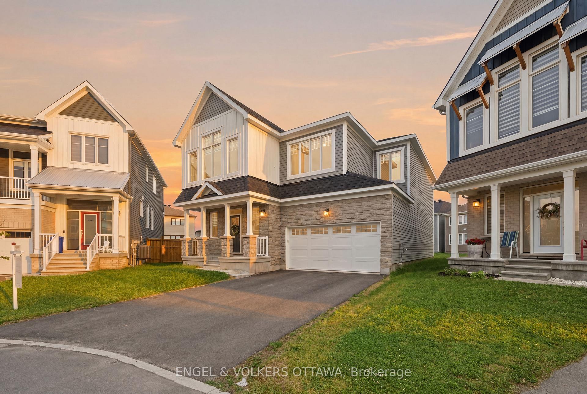 17 Pacing Walk Ottawa Ontario Canada Sale residential Hisham Abdalla Royal Star Realty Inc., Brokerage*