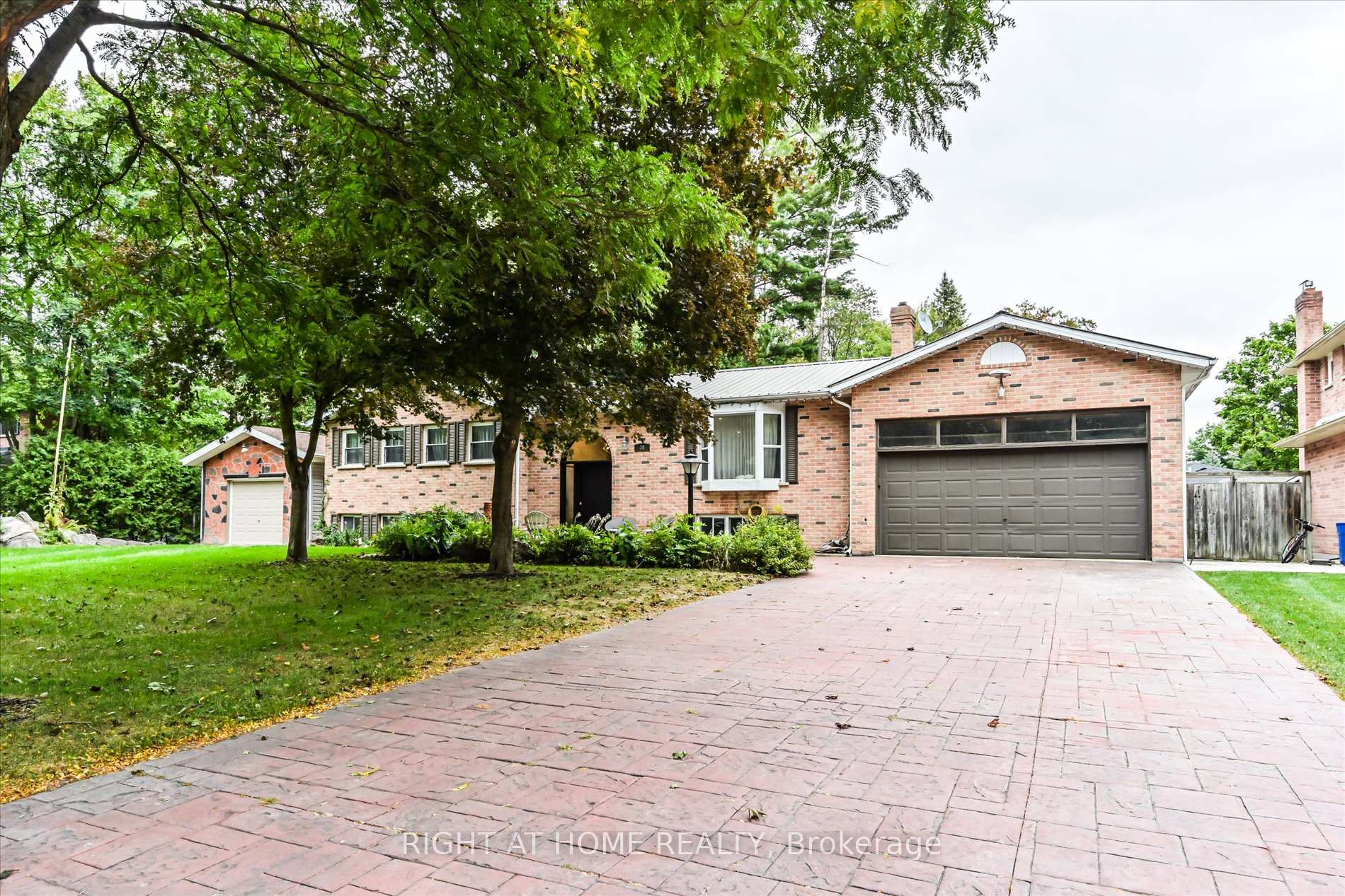 Main - 30 French Crescent East Gwillimbury Ontario Canada Rent residential Nadia Cawley Right at Home Realty, Brokerage*