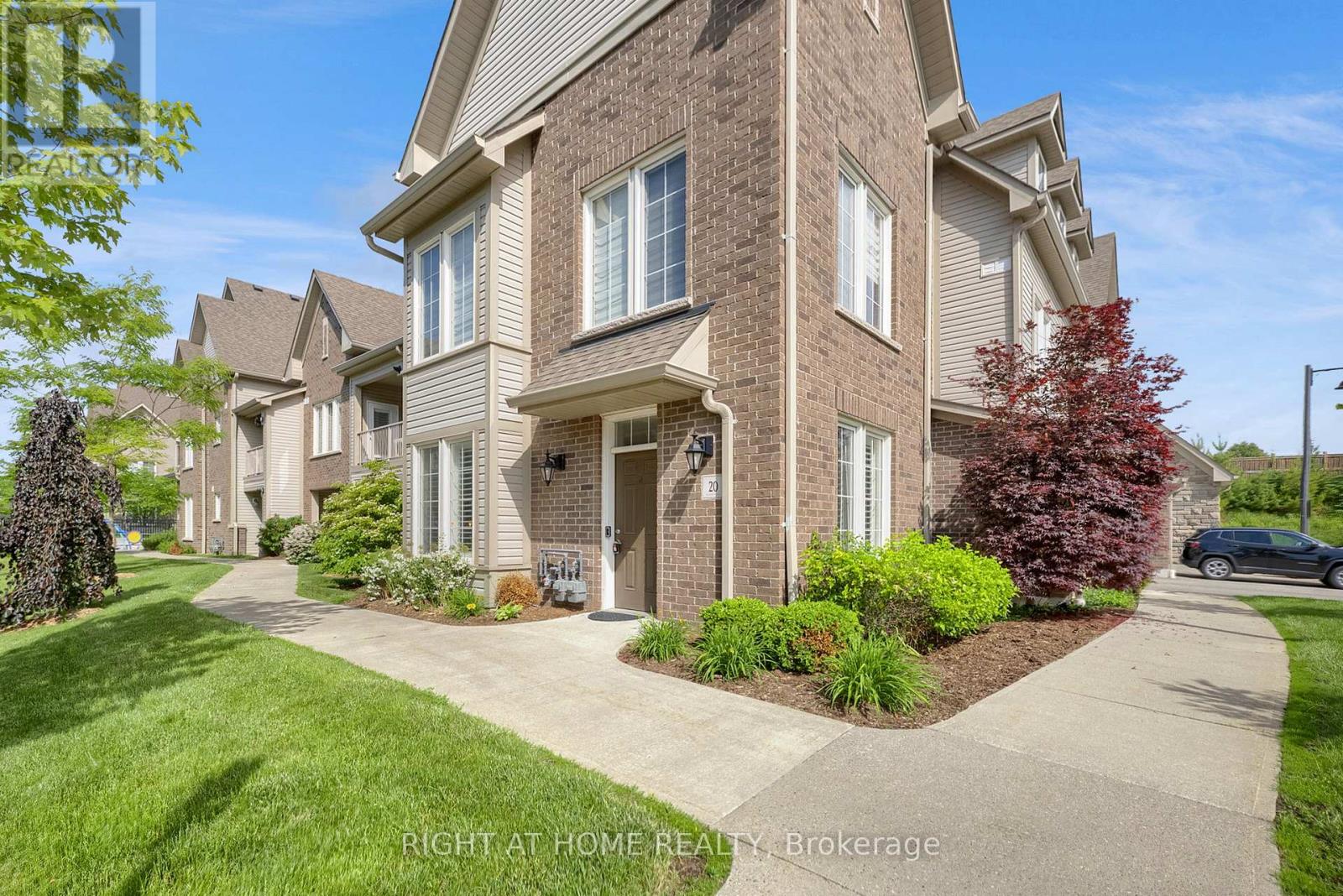 20 - 1430 Gord Vinson Avenue Clarington Ontario Canada Sale residential Mike McMahon Right at Home Realty, Brokerage*