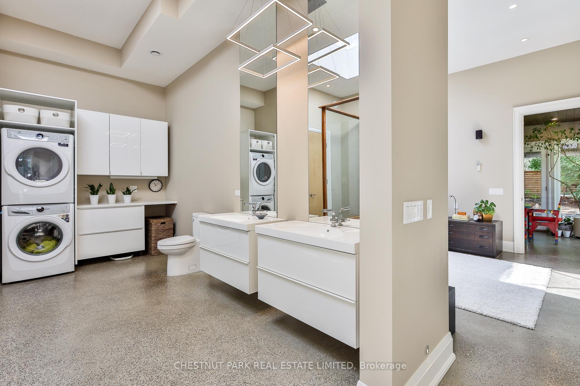 4 Bedroom Single Family Home/House's Image 19