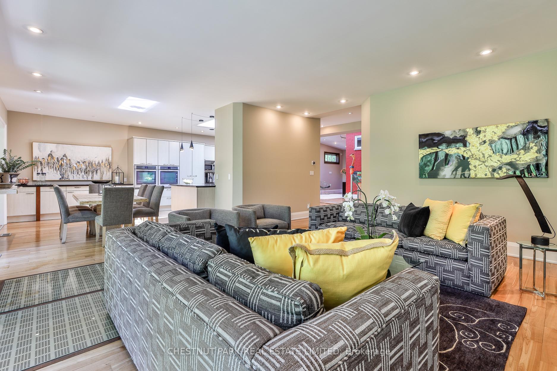 4 Bedroom Single Family Home/House's Image 8