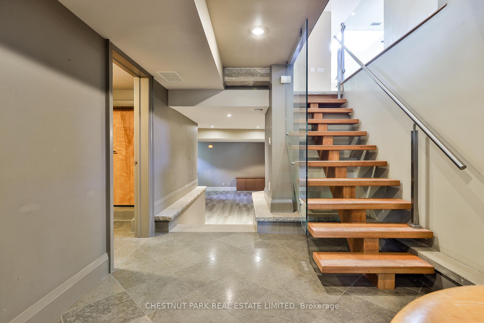 4 Bedroom Single Family Home/House's Image 34