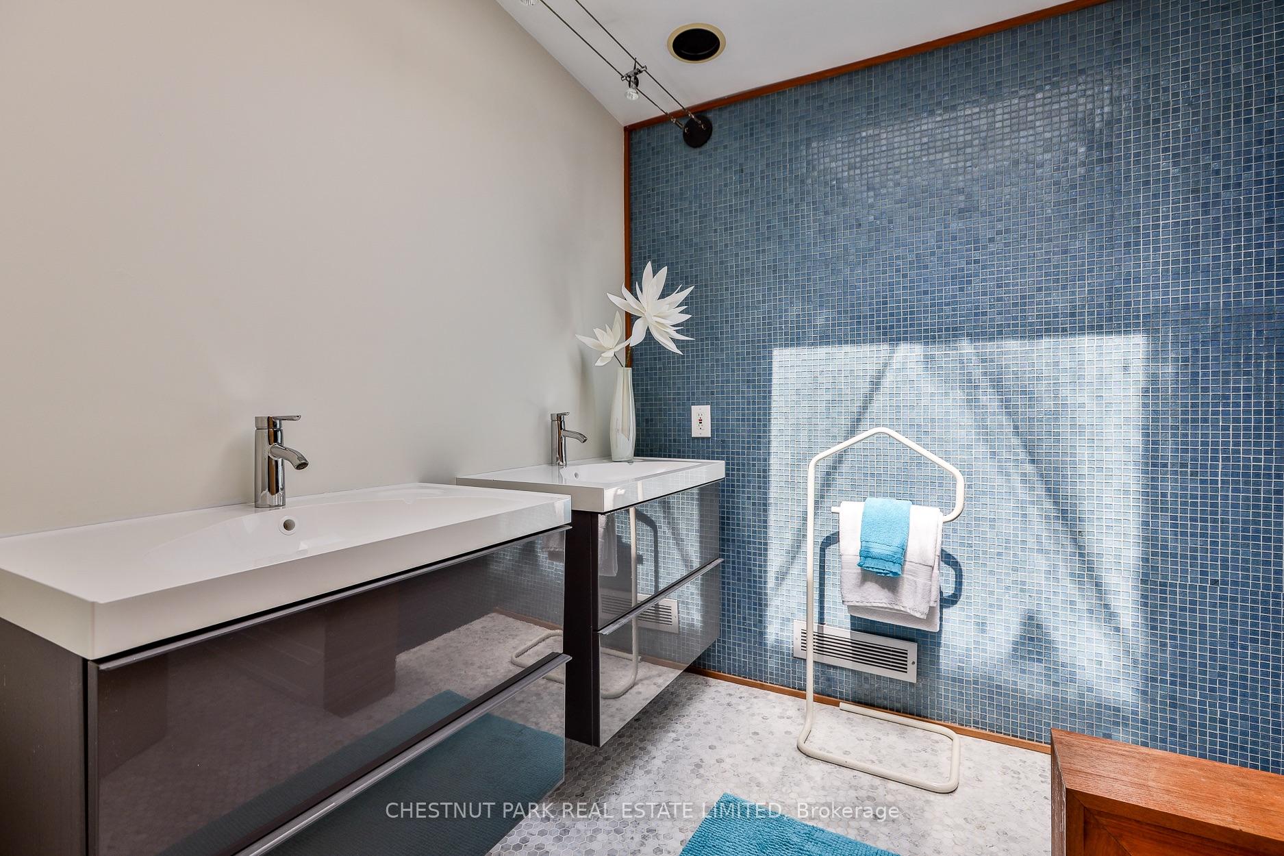 4 Bedroom Single Family Home/House's Image 26