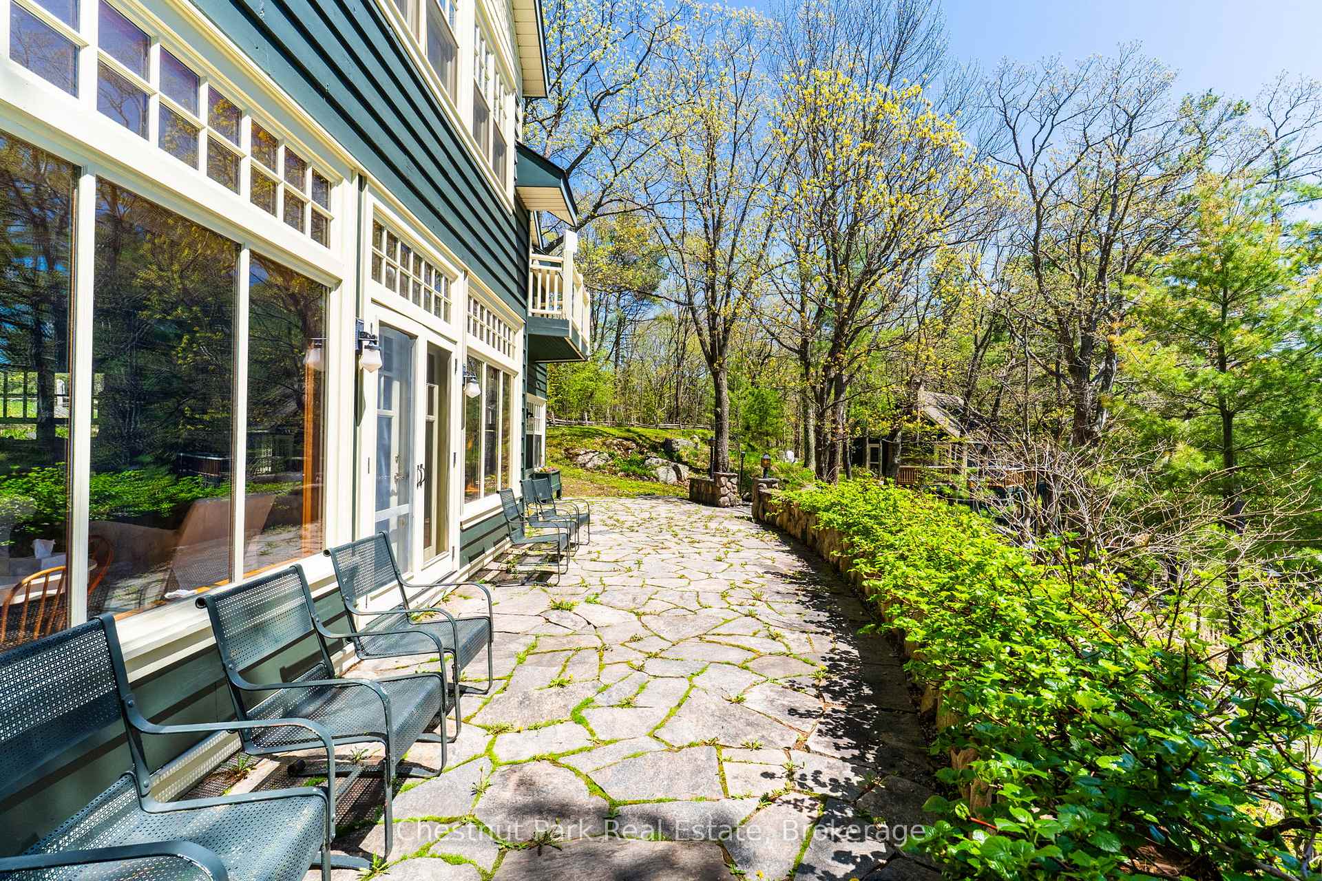 9 Bedroom Single Family Home/House's Image 21