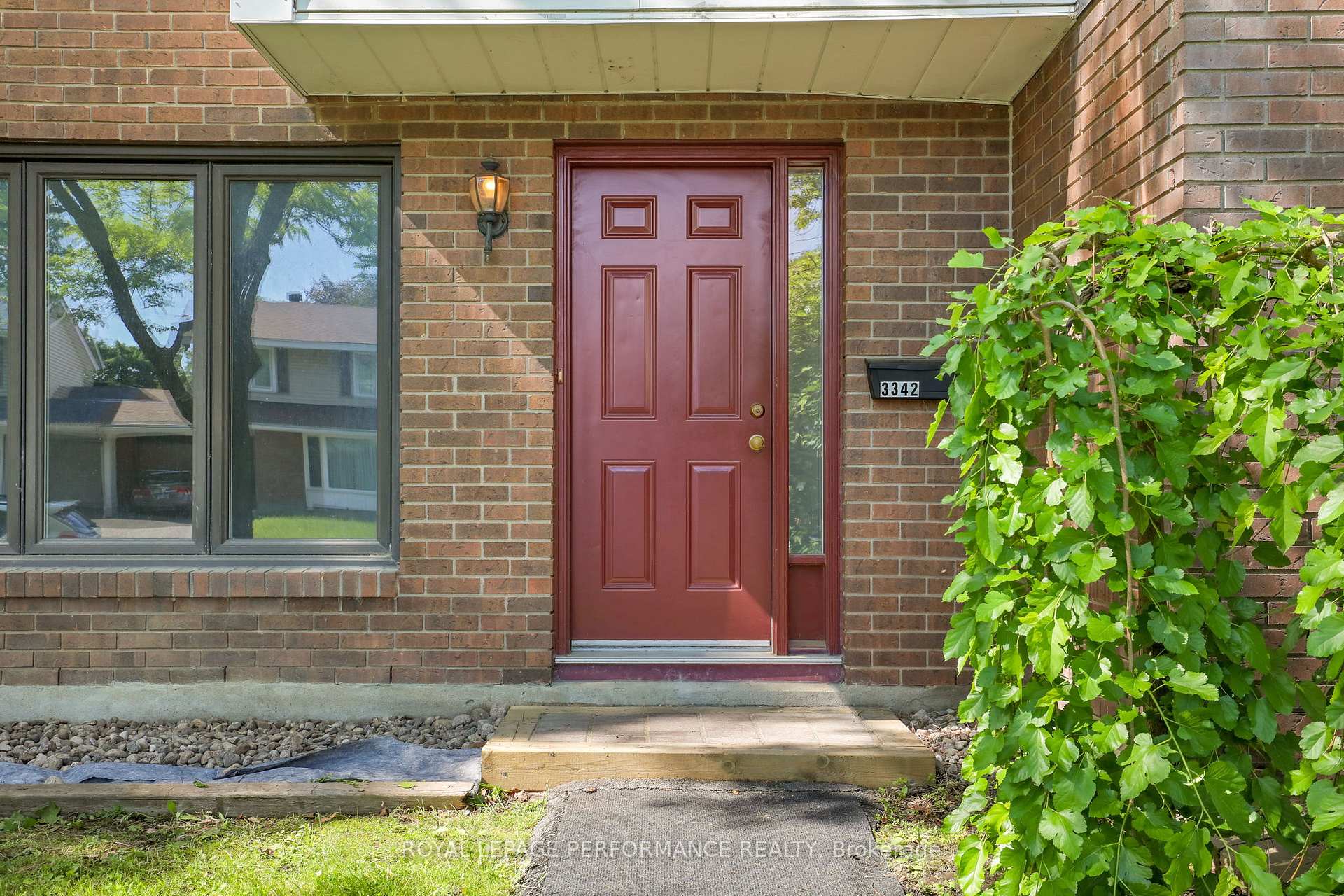 10 - 3342 Southgate Road Ottawa Ontario Canada Sale residential   Royal LePage Performance Realty, Brokerage *