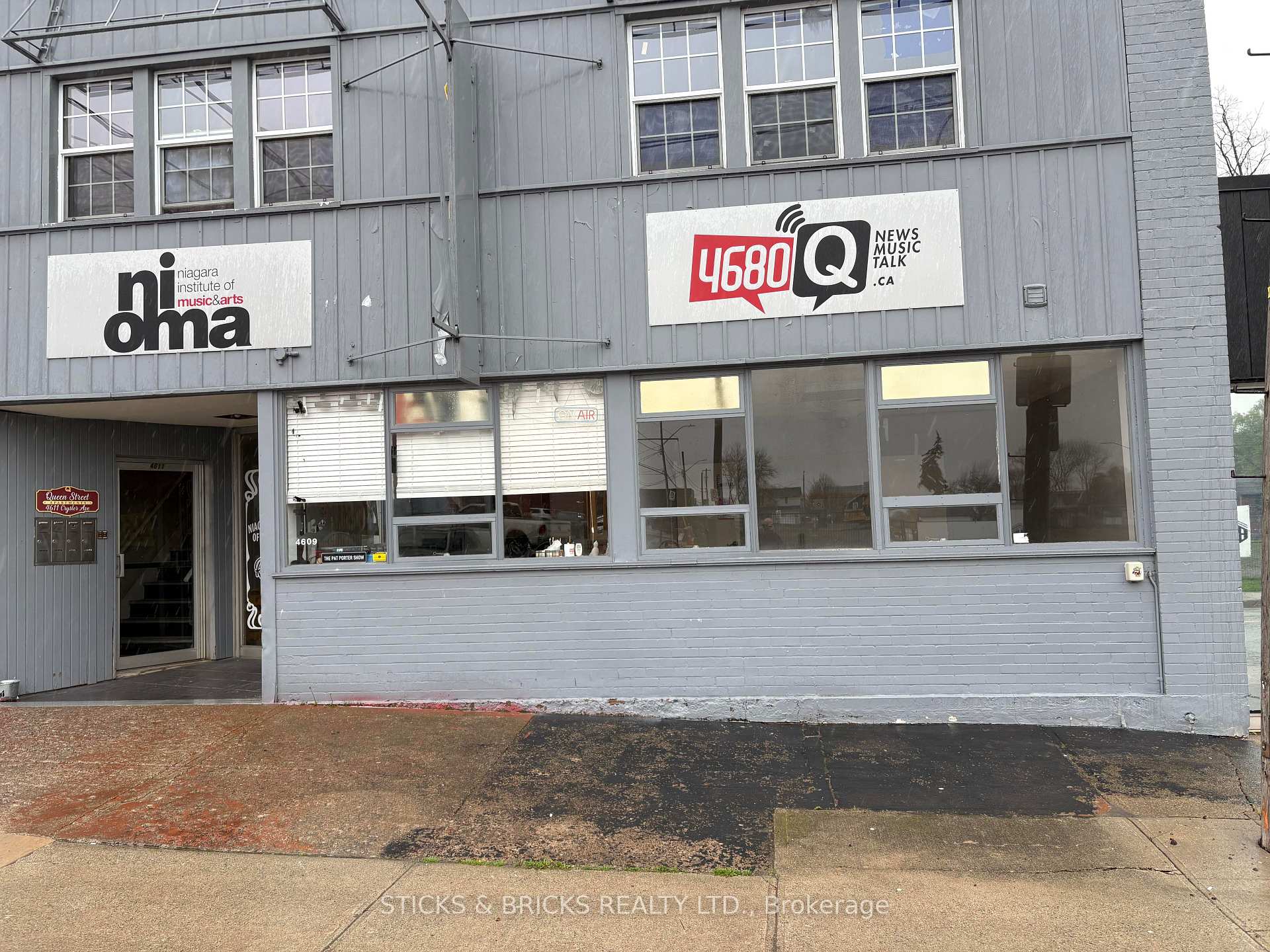 4609 Crysler Avenue Niagara Falls Ontario Canada Lease commercial   COLDWELL BANKER ADVANTAGE REAL ESTATE INC, BROKERAGE*