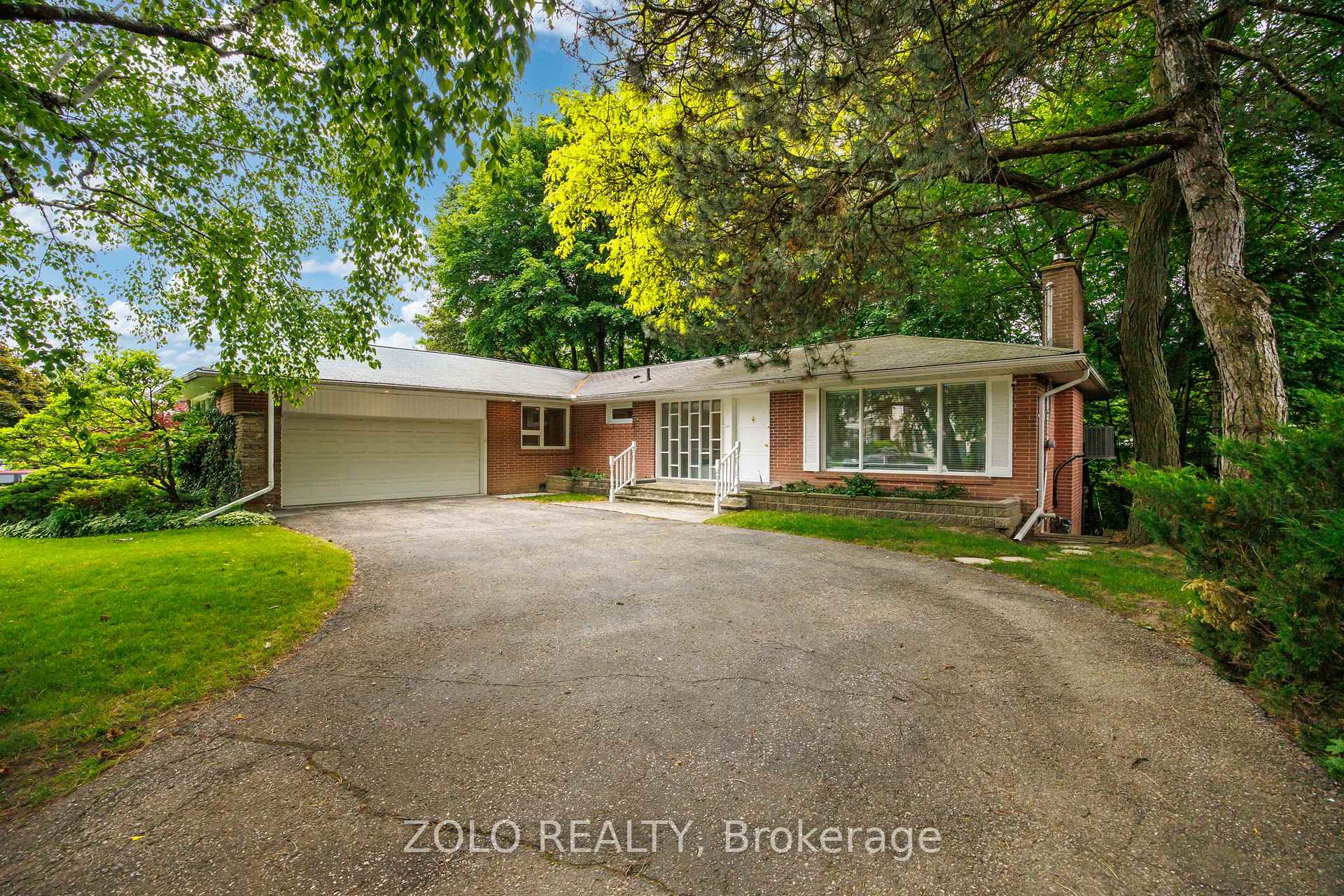 17 Hi Mount Drive Toronto Ontario Canada Sale residential Saida Morovati Zolo Realty, Brokerage *
