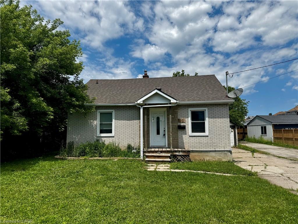 89 Lincoln Avenue St. Catharines Ontario Canada Sale residential Wendy Singh Royal Star Realty Inc., Brokerage*
