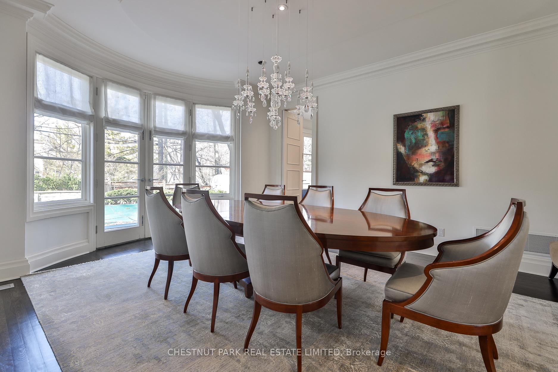5 Bedroom Single Family Home/House's Image 4