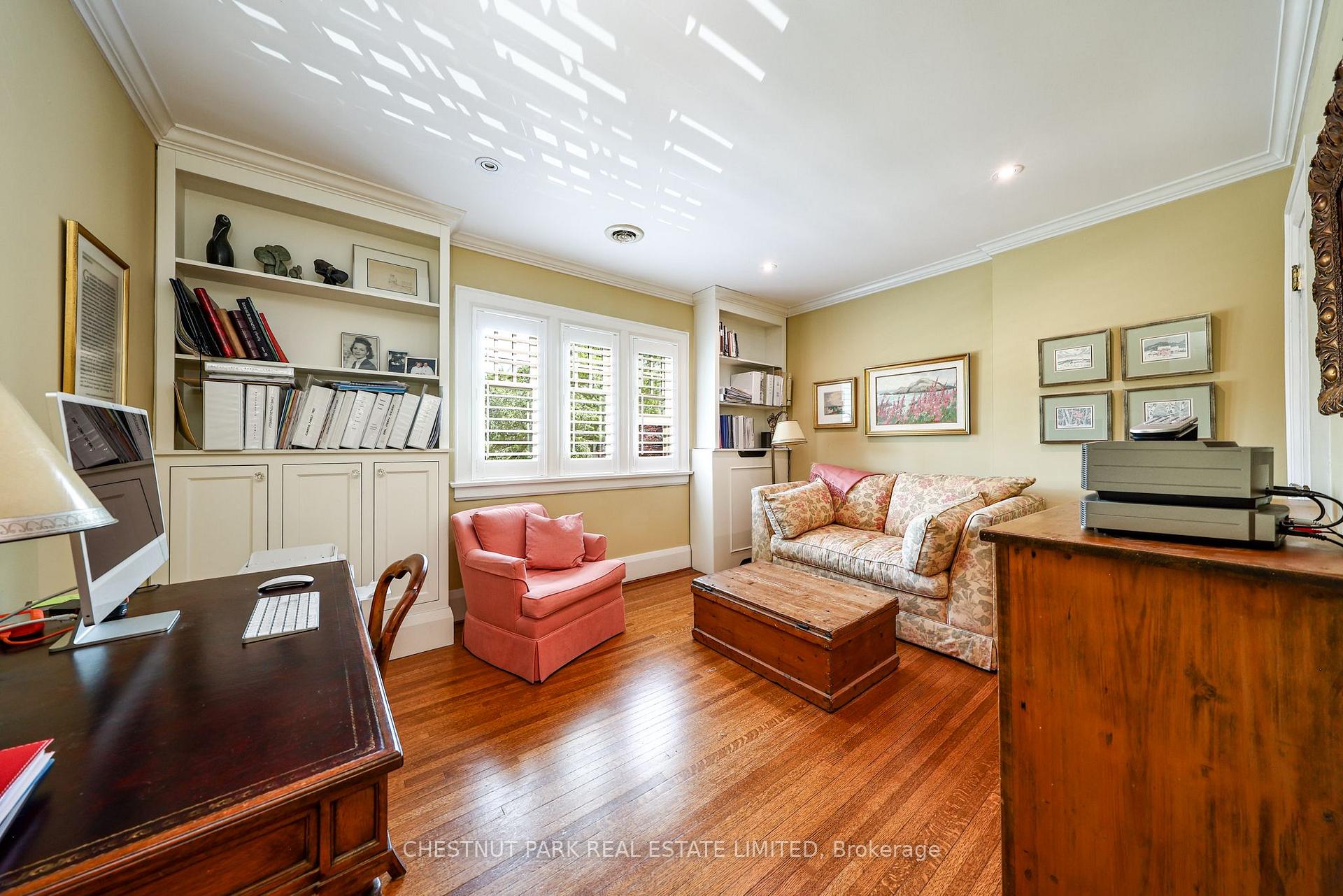 5 Bedroom Single Family Home/House's Image 17