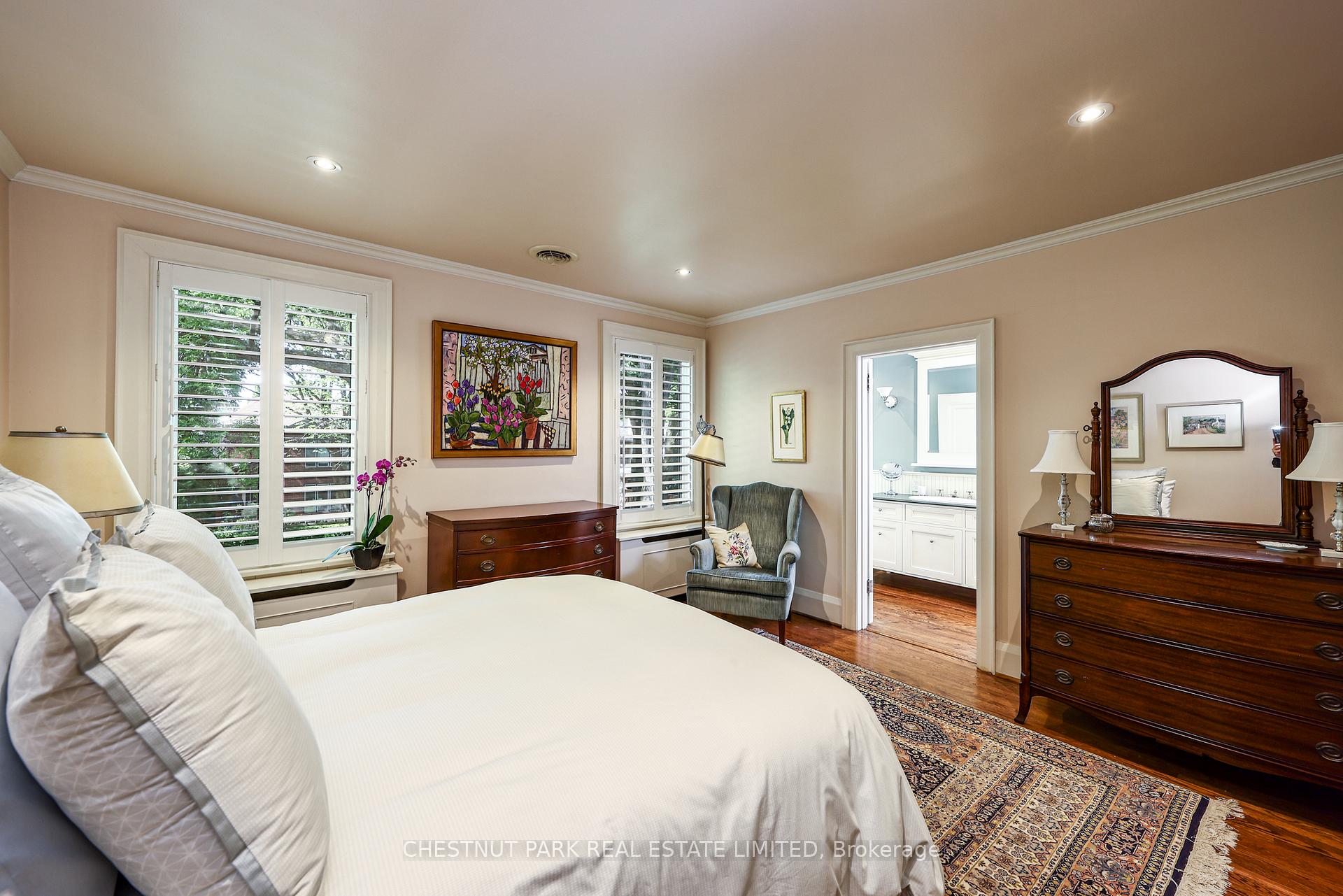 5 Bedroom Single Family Home/House's Image 14