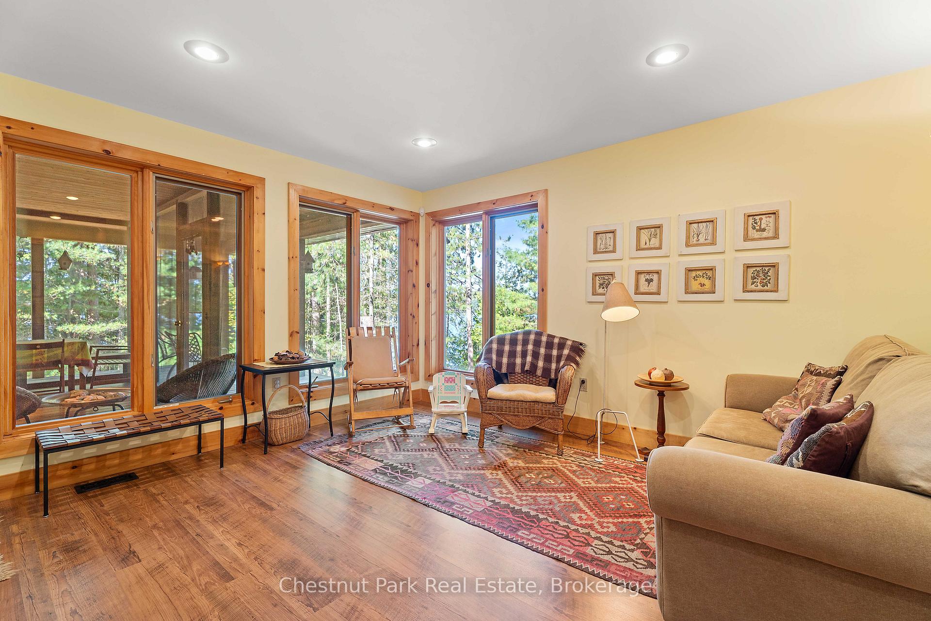3 Bedroom Single Family Home/House's Image 14