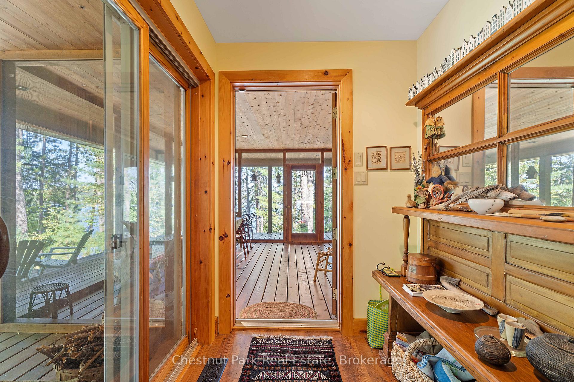 3 Bedroom Single Family Home/House's Image 11