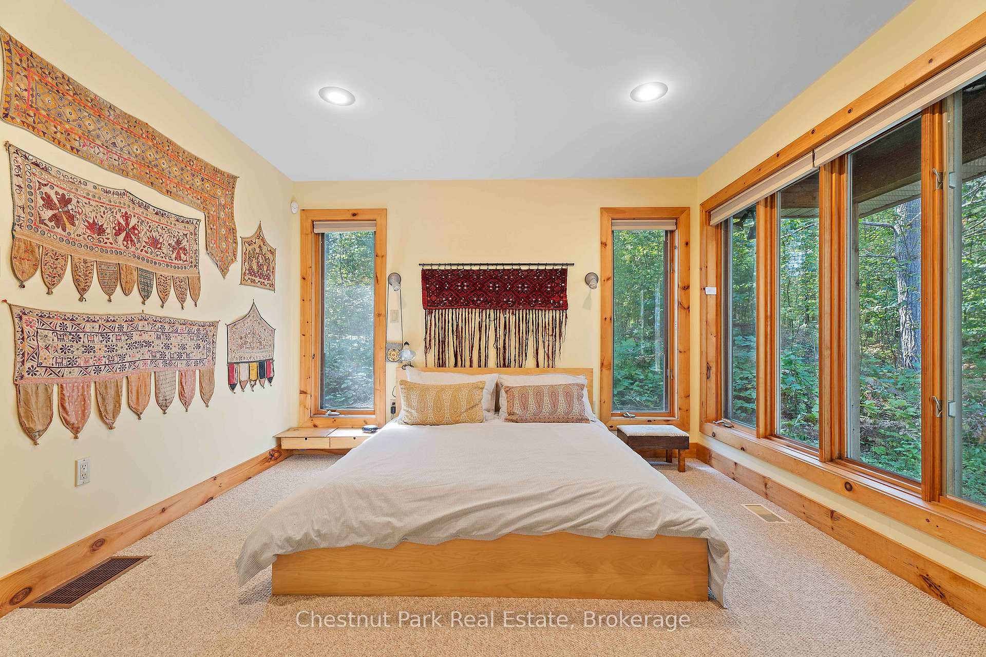 3 Bedroom Single Family Home/House's Image 8