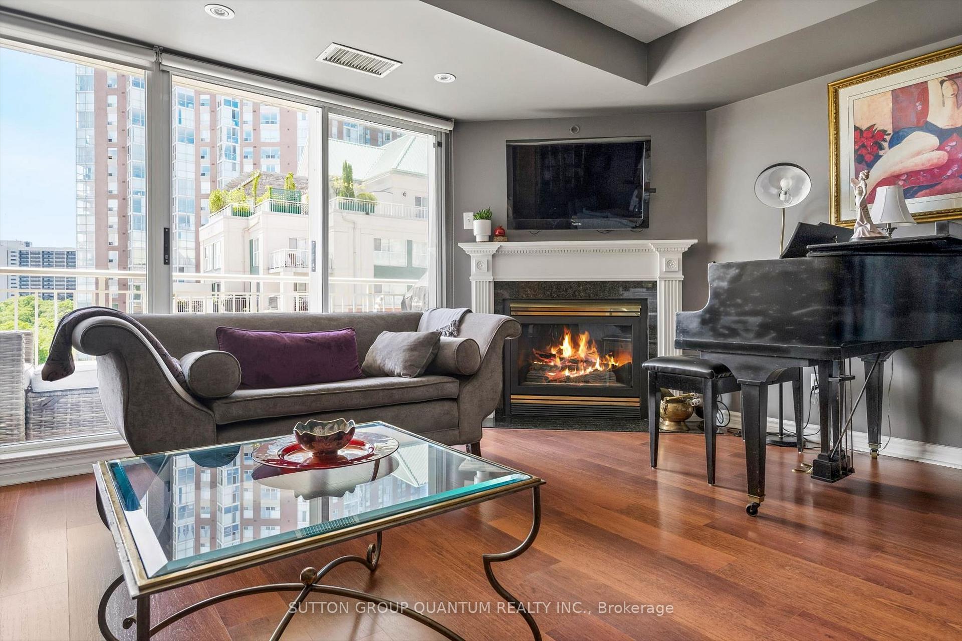 818 - 18 Concorde Place Toronto Ontario Canada Rent residential Maria and Stephen Swannell SUTTON GROUP QUANTUM REALTY INC., BROKERAGE*