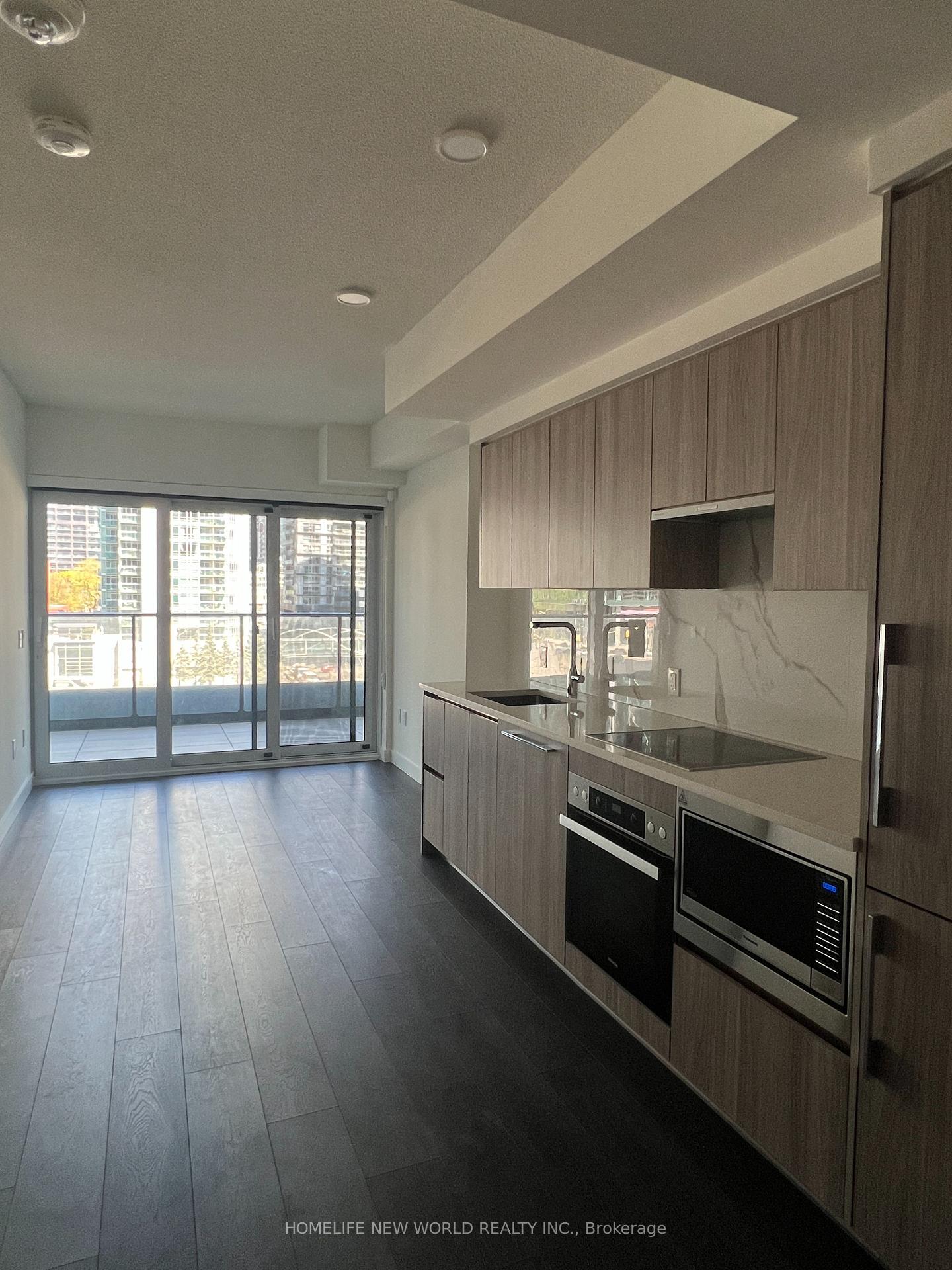 501 - 1 Concord Cityplace Way Toronto Ontario Canada Sold residential Vijay Bhandari HomeLife Superstars Real Estate Ltd., Brokerage*