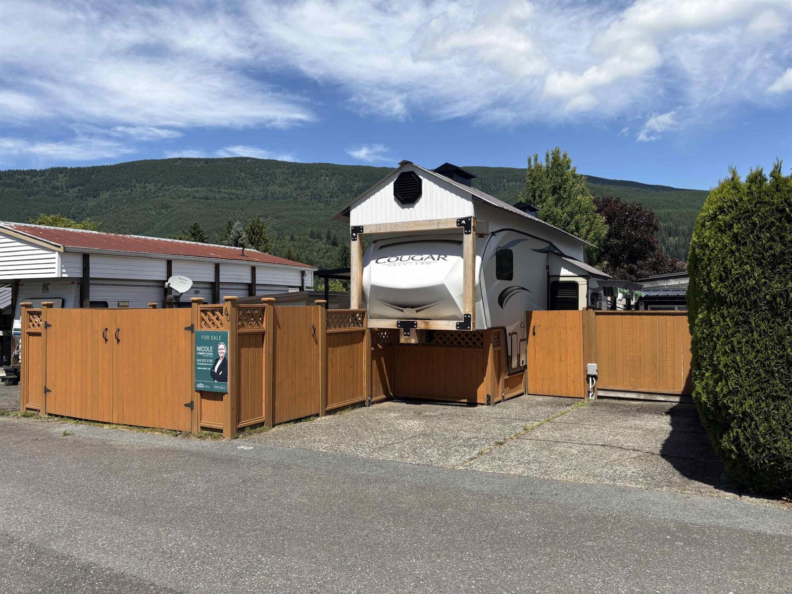 60 1436 FROST ROAD|Columbia Vall Cultus Lake British Columbia Canada Sale residential Chris Davidson HomeLife Benchmark Realty Corp.