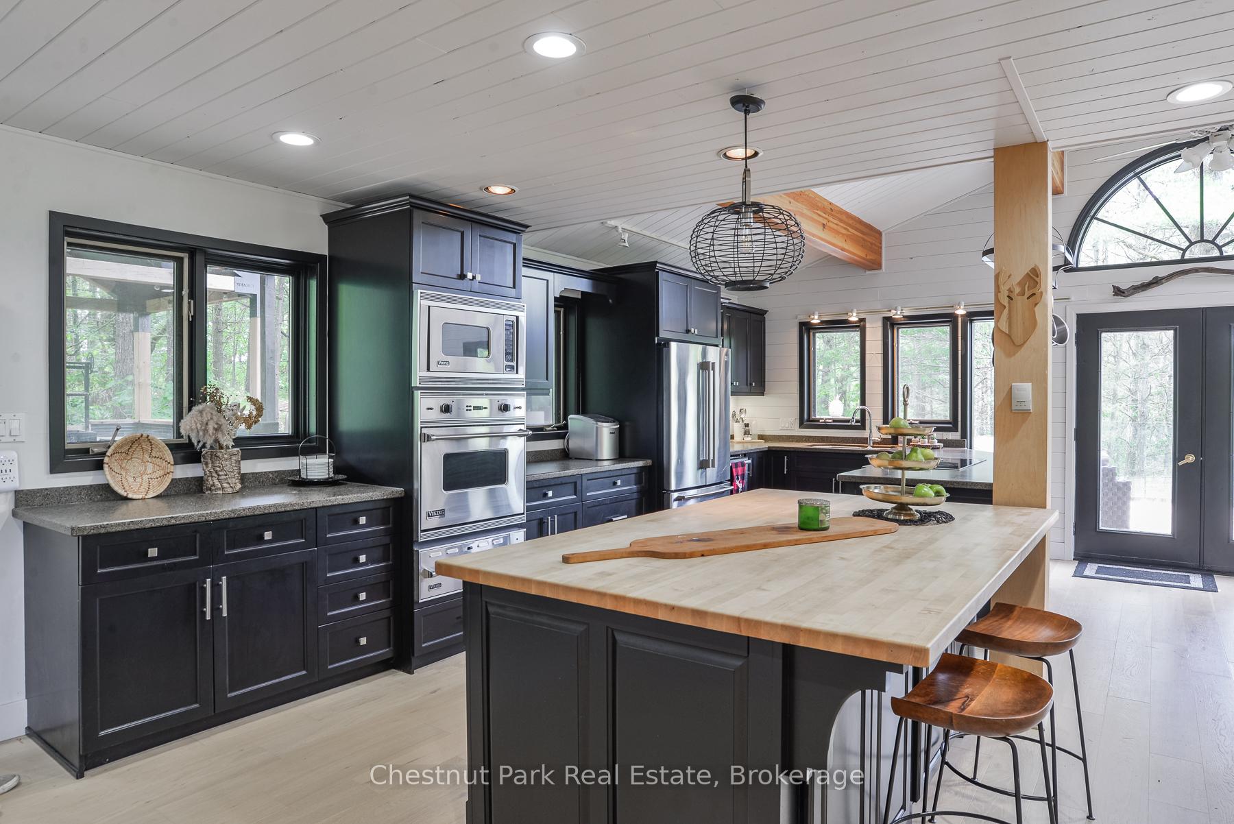 4 Bedroom Single Family Home/House's Image 10