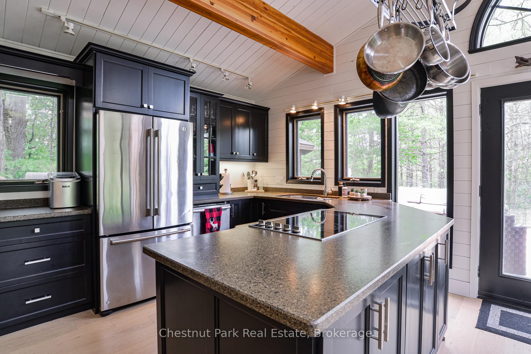 4 Bedroom Single Family Home/House's Image 11